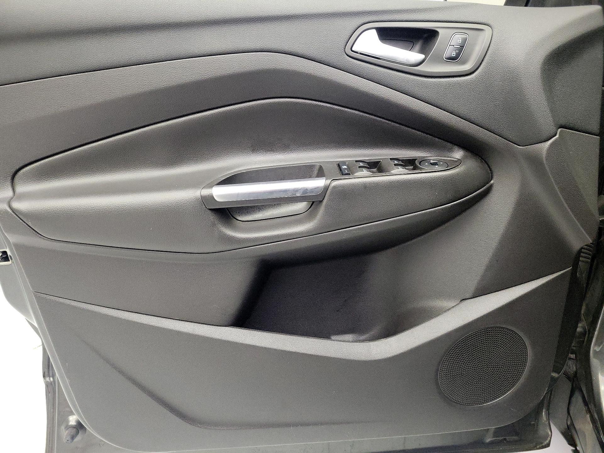 Thumbnail: 2018 Ford Escape - 12