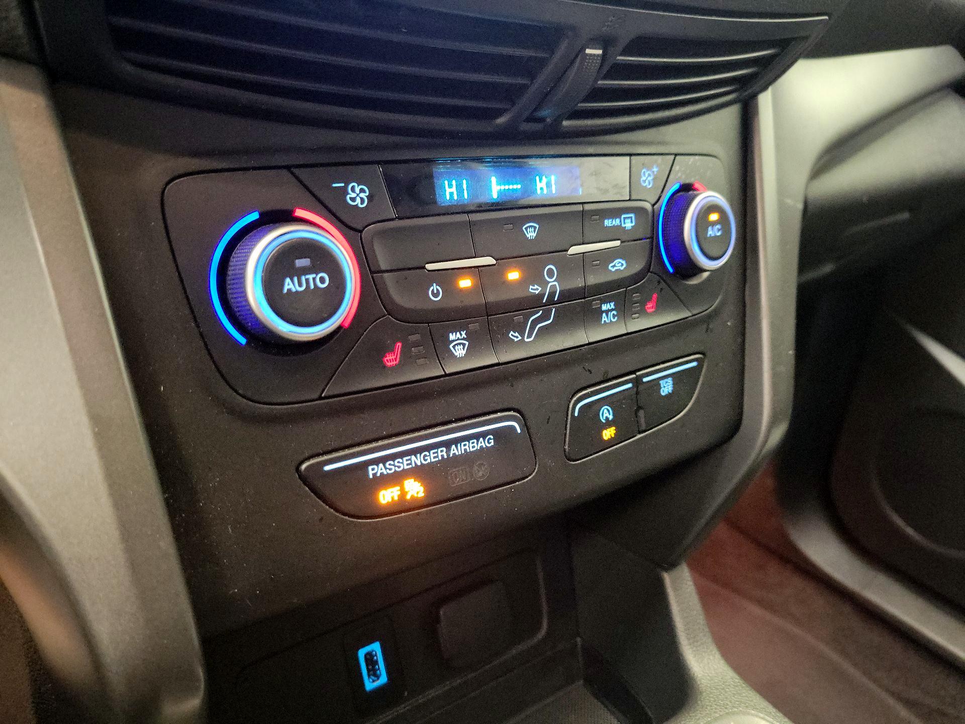 Thumbnail: 2018 Ford Escape - 16