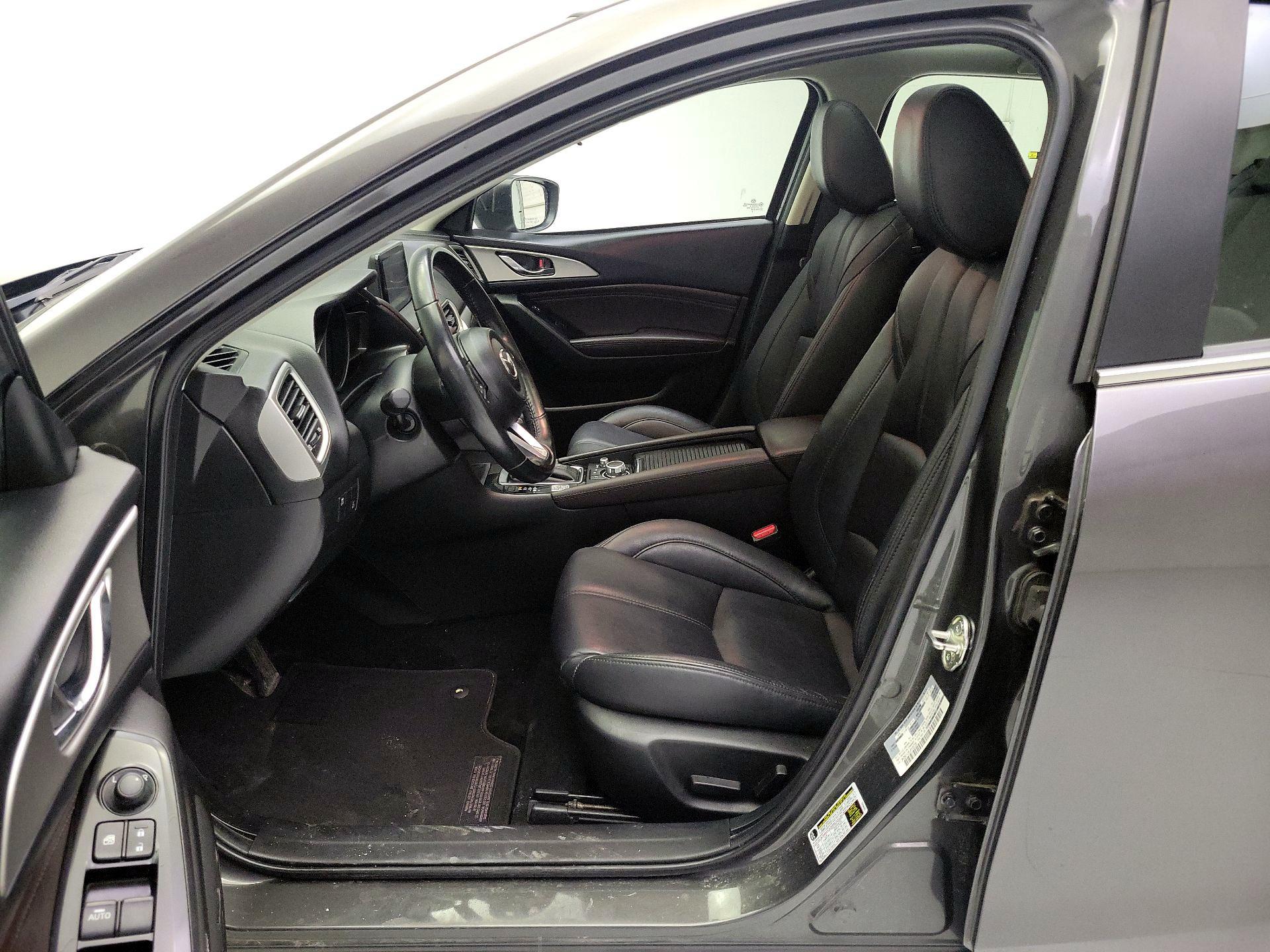 Thumbnail: 2018 Mazda Mazda3 - 11