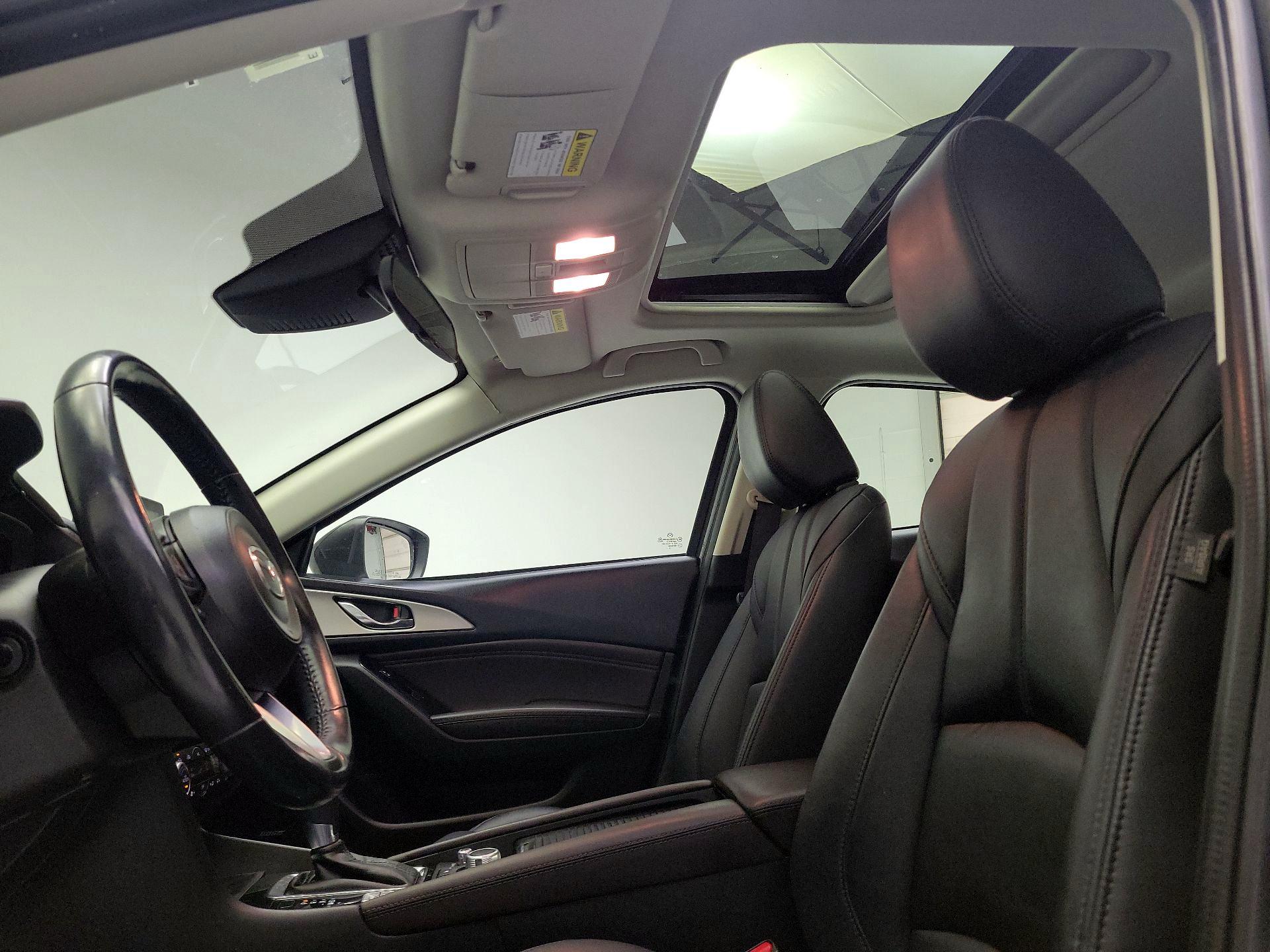 Thumbnail: 2018 Mazda Mazda3 - 19