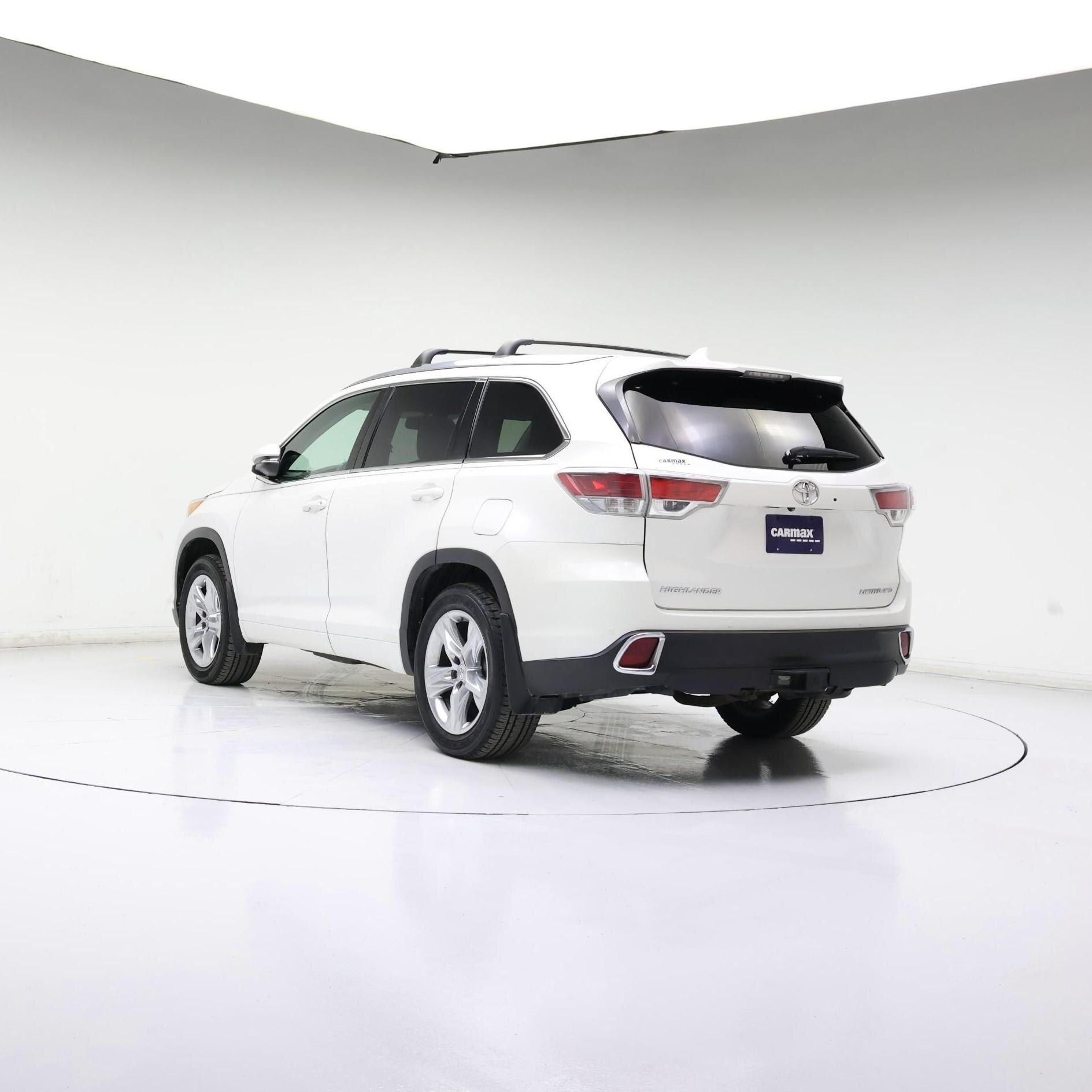 Thumbnail: 2015 Toyota Highlander - 2