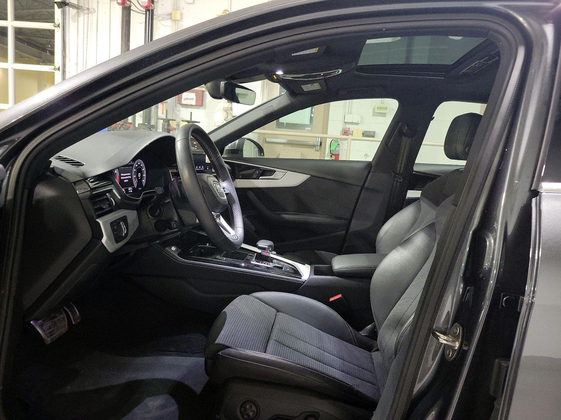 Thumbnail: 2023 Audi A4 - 18