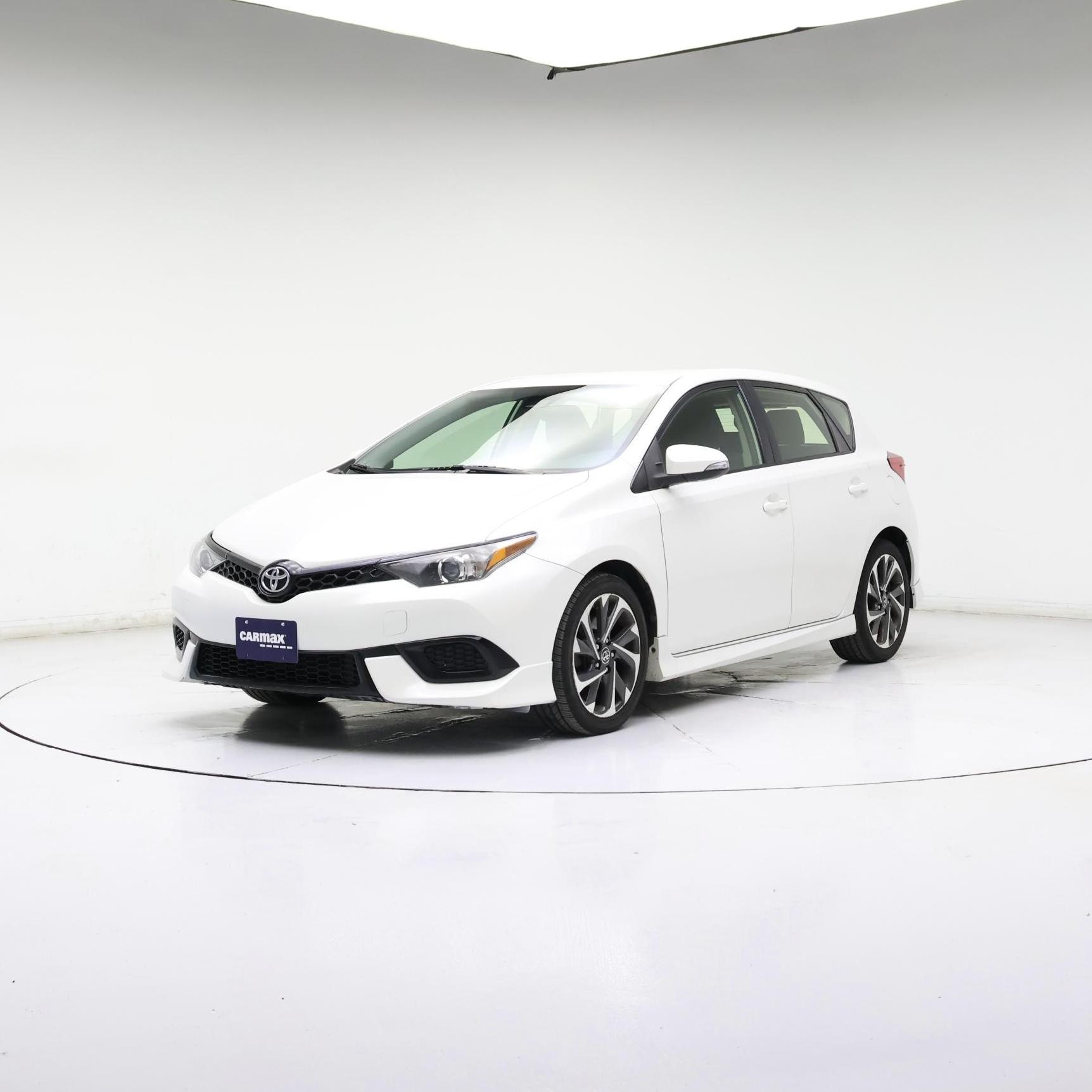 Thumbnail: 2017 Toyota Corolla iM - 4