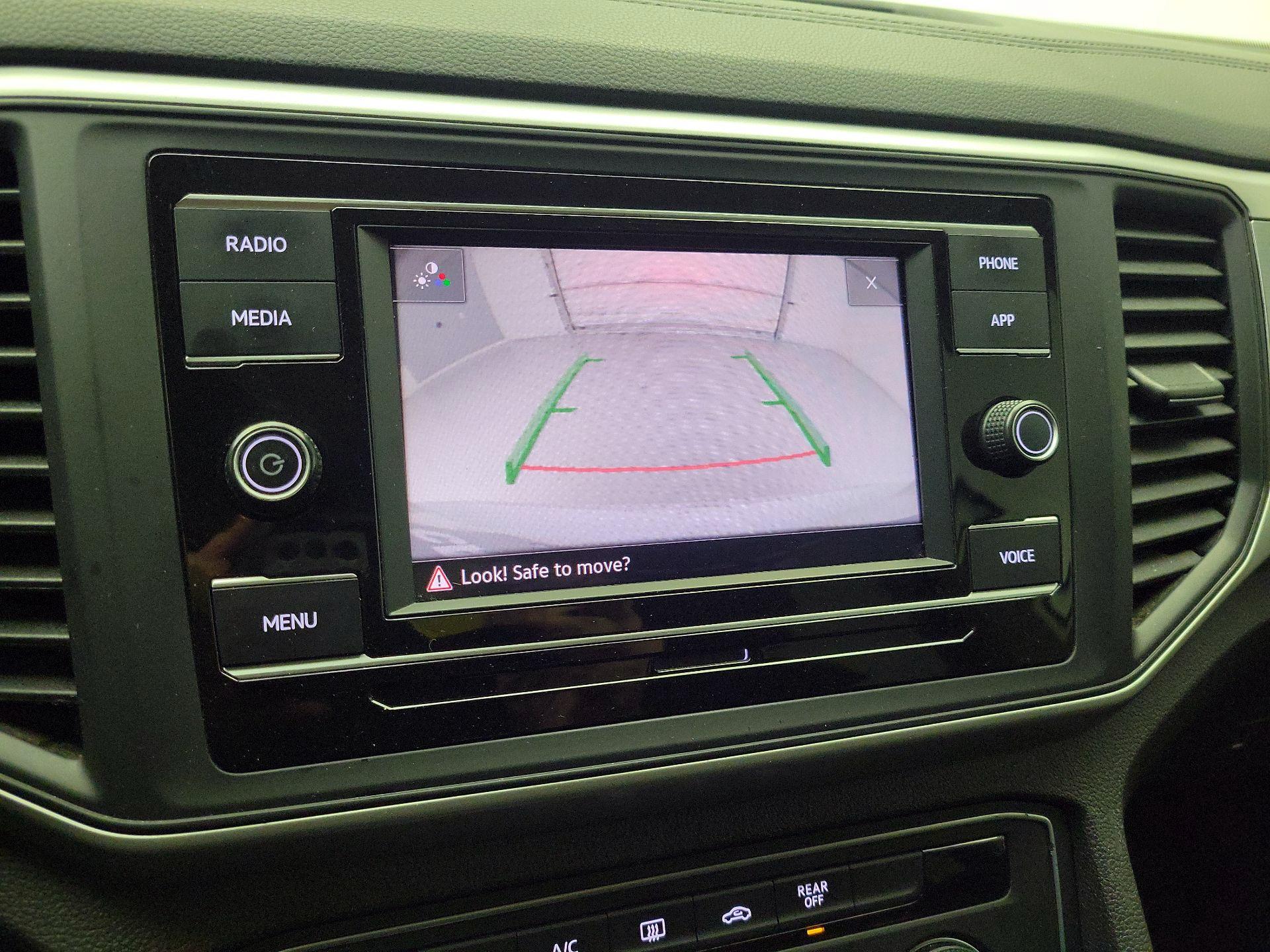 Thumbnail: 2021 Volkswagen Atlas - 14