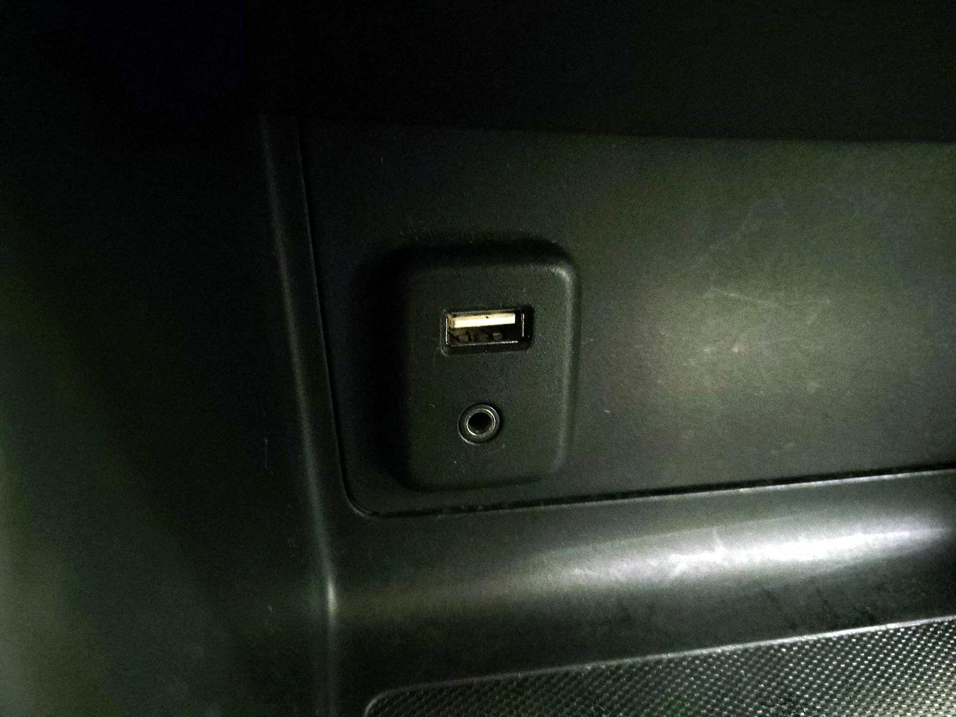 Thumbnail: 2017 Chevrolet Colorado - 18