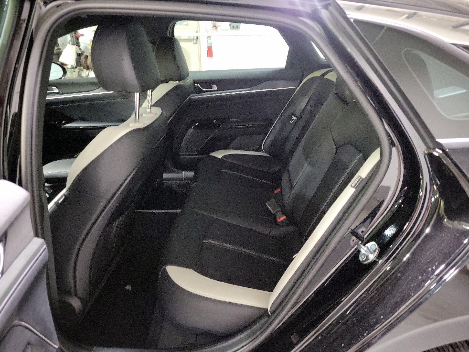 Thumbnail: 2025 Kia K5 - 18