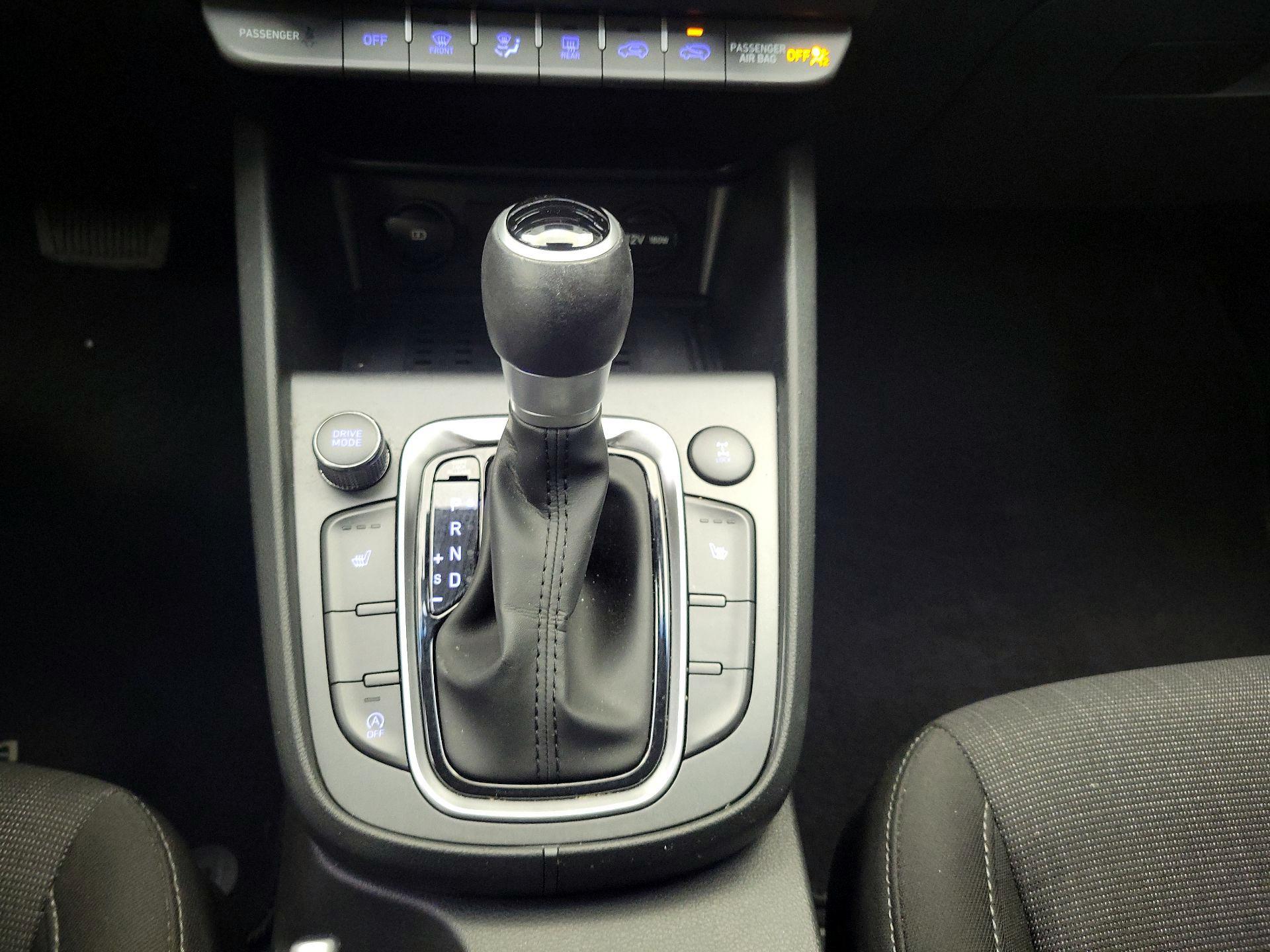 Thumbnail: 2022 Hyundai Kona - 17