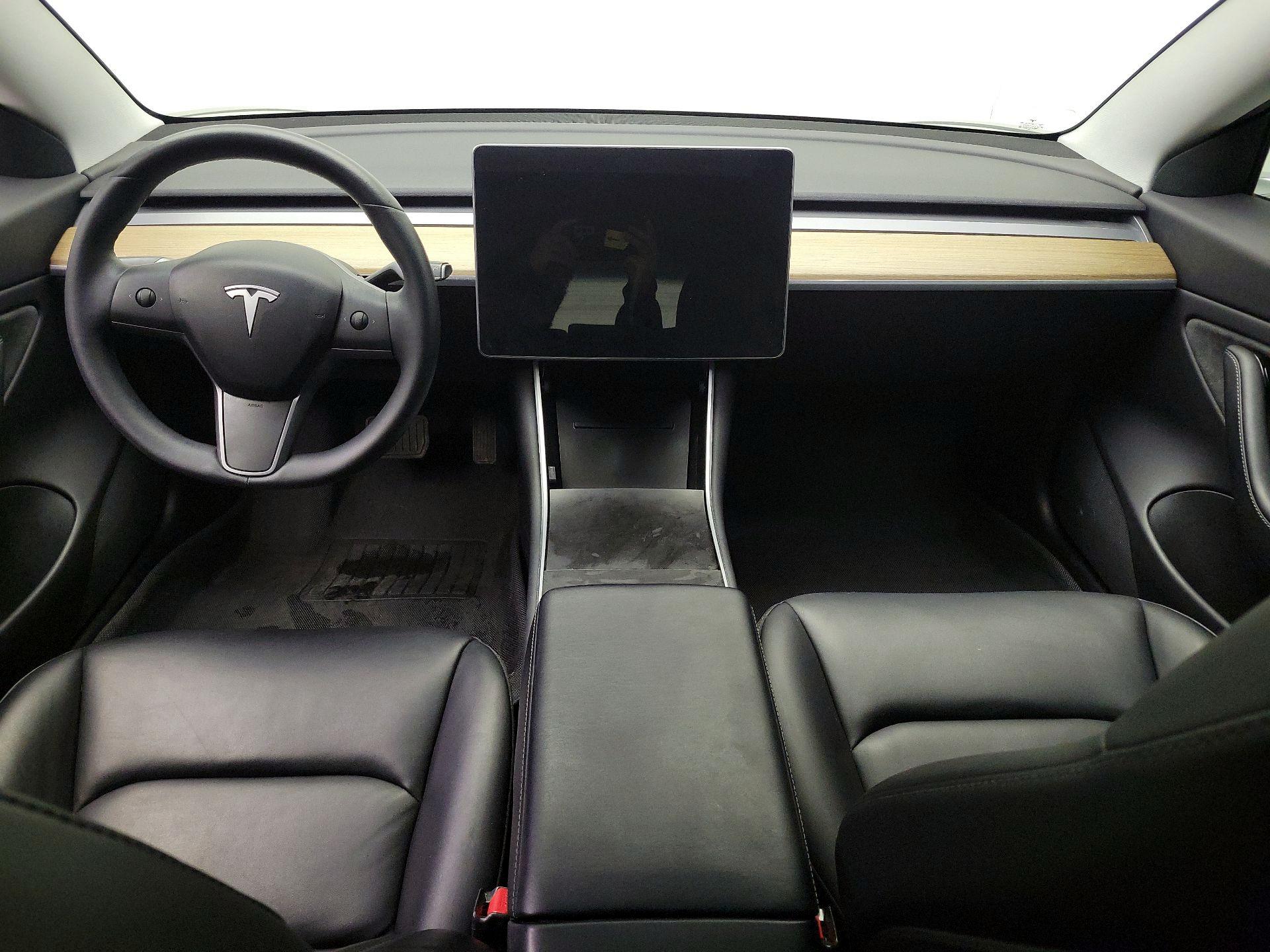 Thumbnail: 2019 Tesla Model 3 - 9
