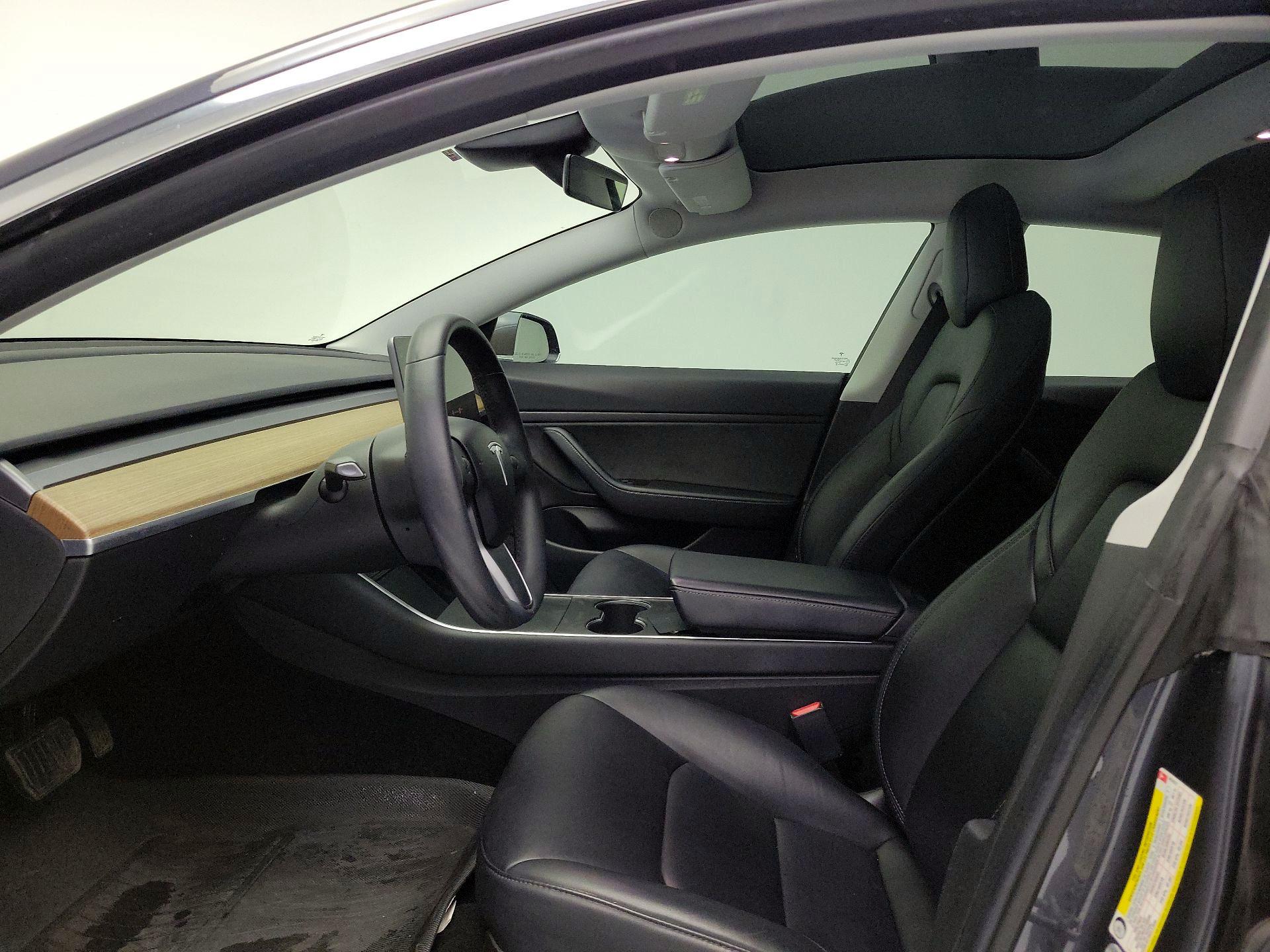 Thumbnail: 2019 Tesla Model 3 - 18