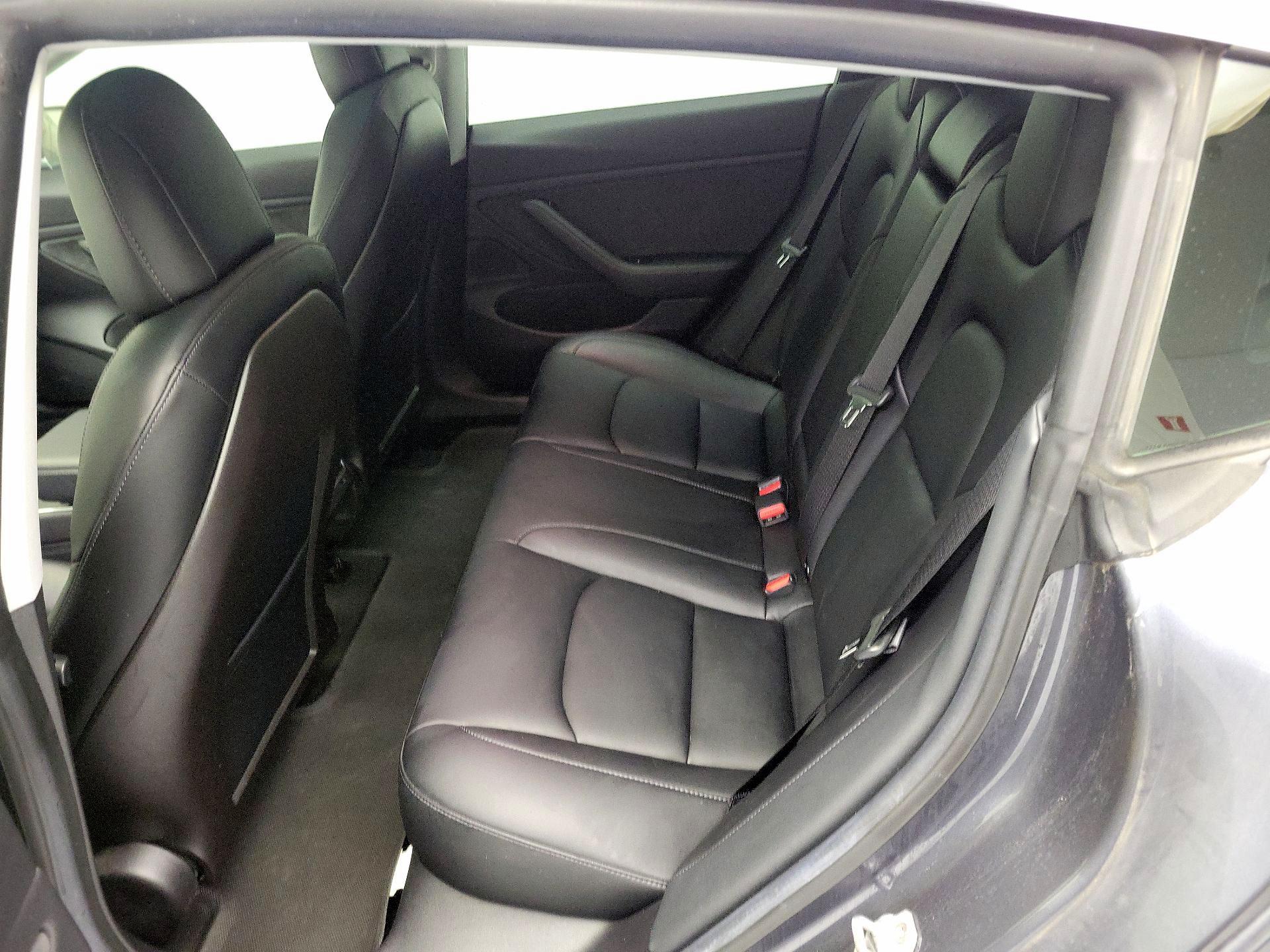 Thumbnail: 2019 Tesla Model 3 - 19