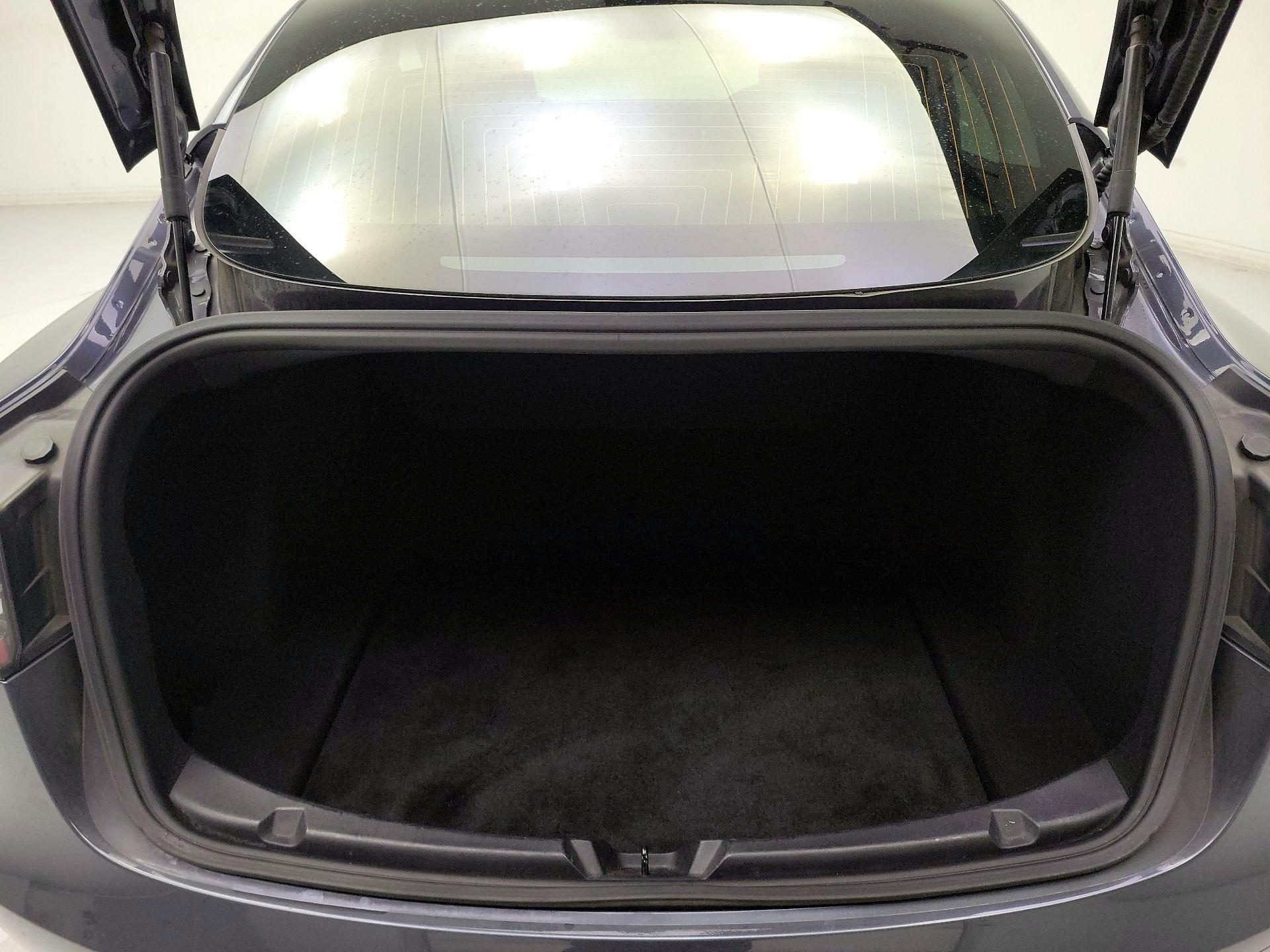 Thumbnail: 2019 Tesla Model 3 - 20