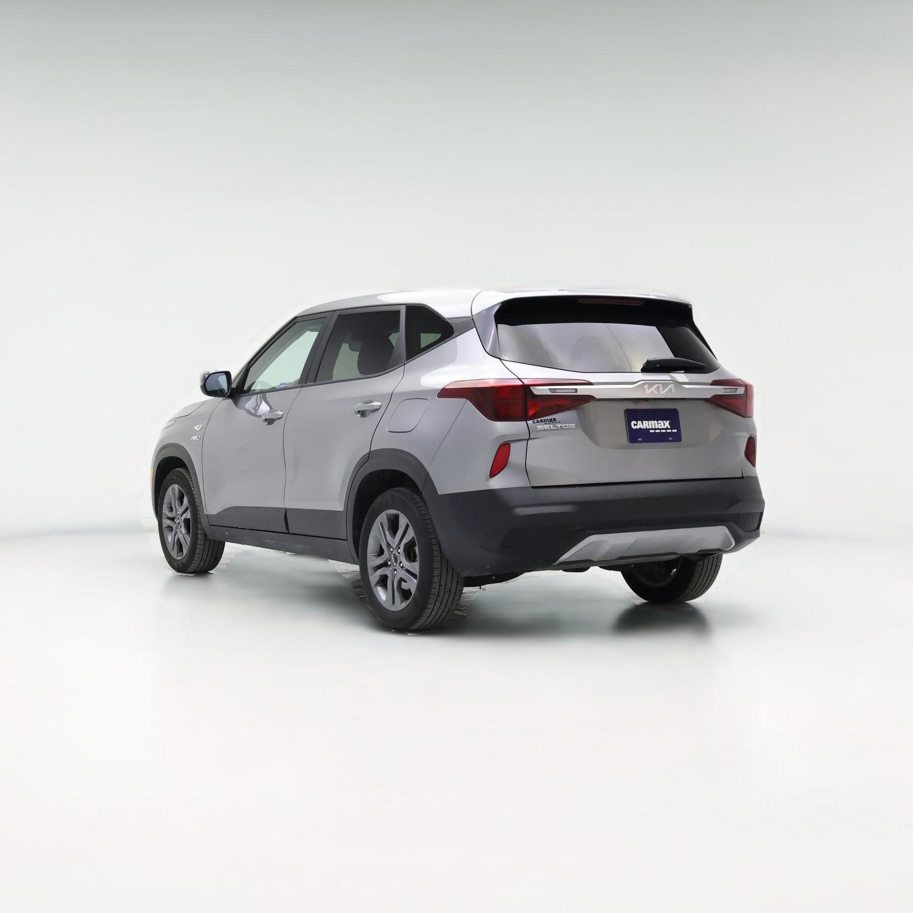 Thumbnail: 2023 Kia Seltos - 1