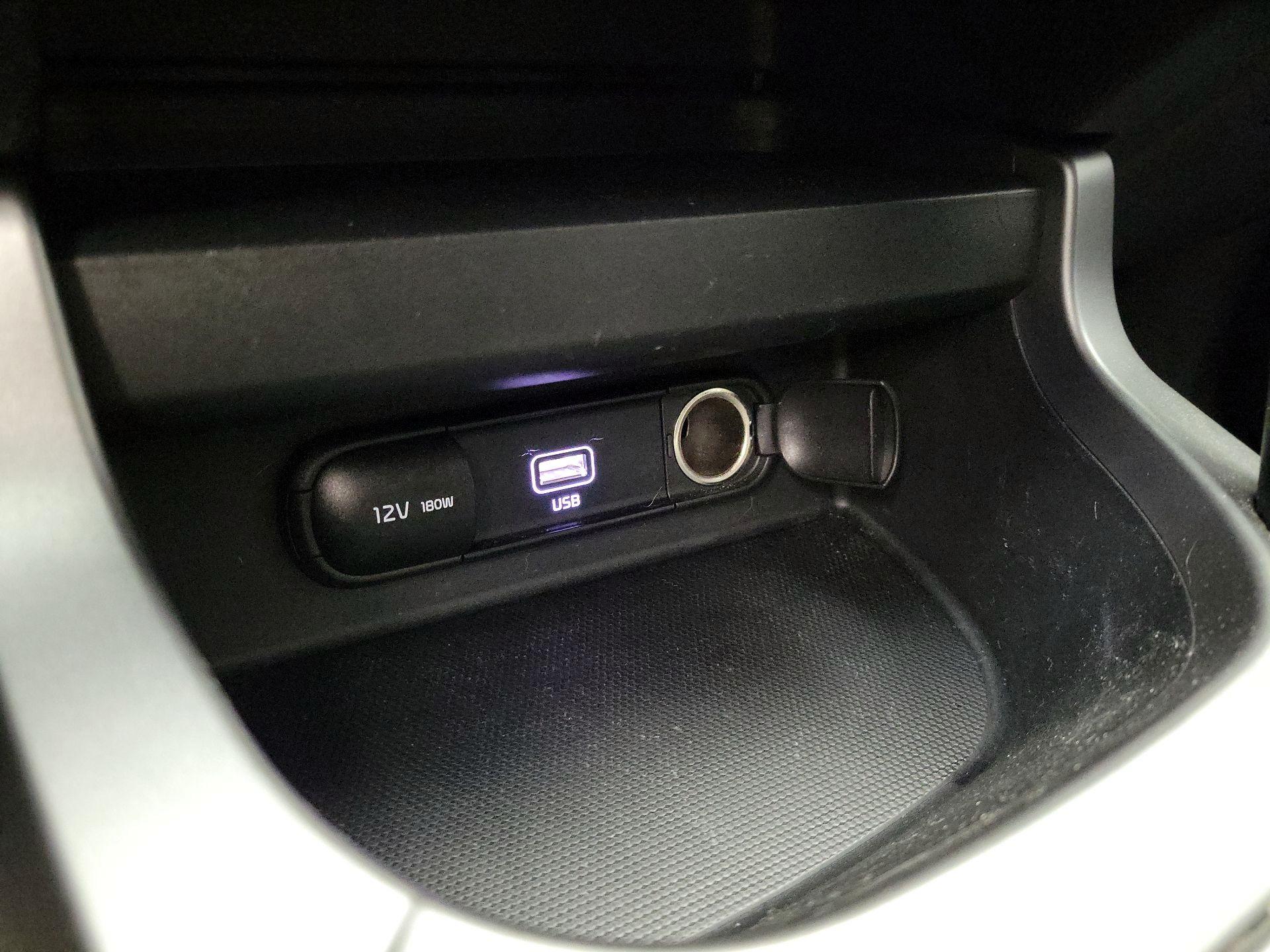 Thumbnail: 2023 Kia Seltos - 17