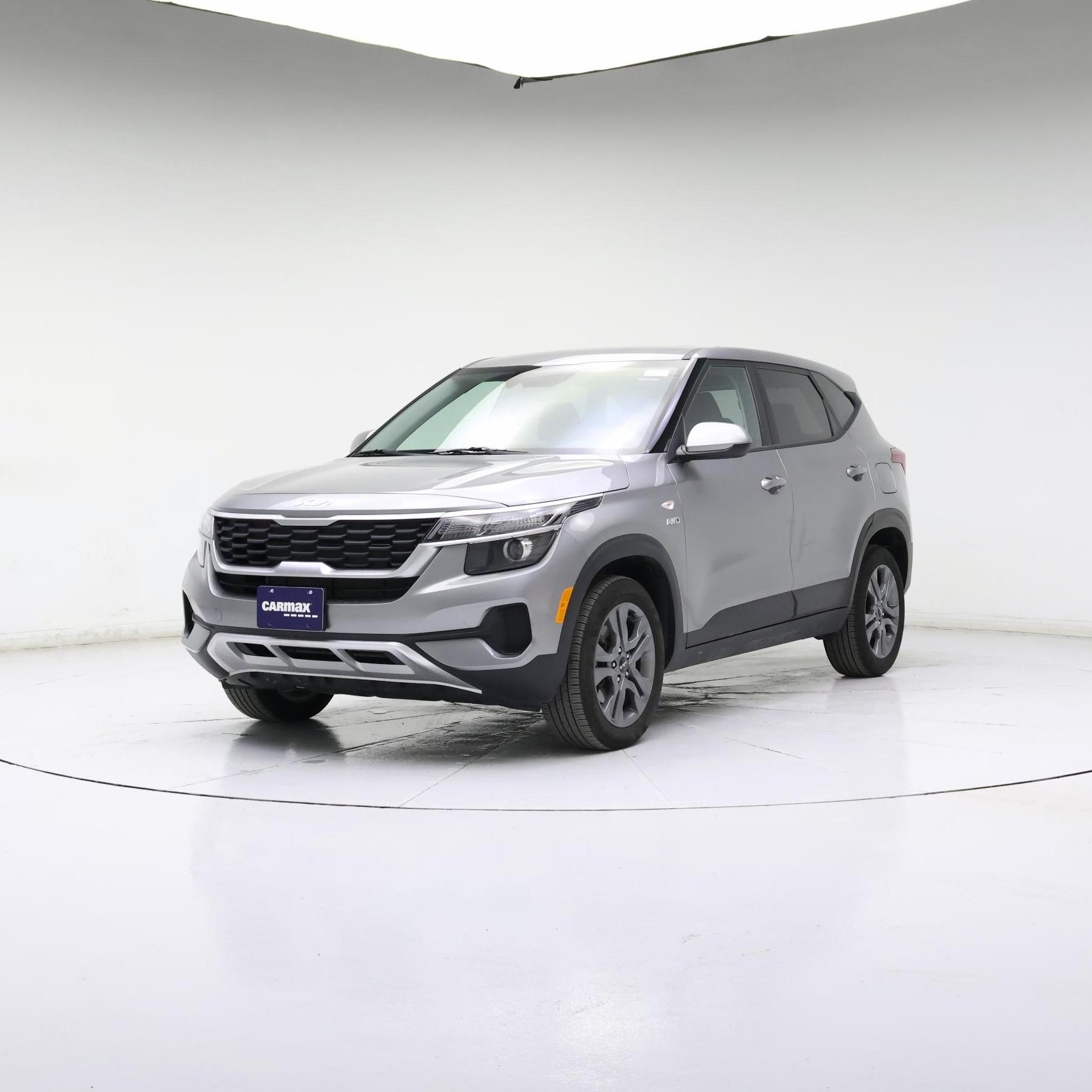 Thumbnail: 2023 Kia Seltos - 8