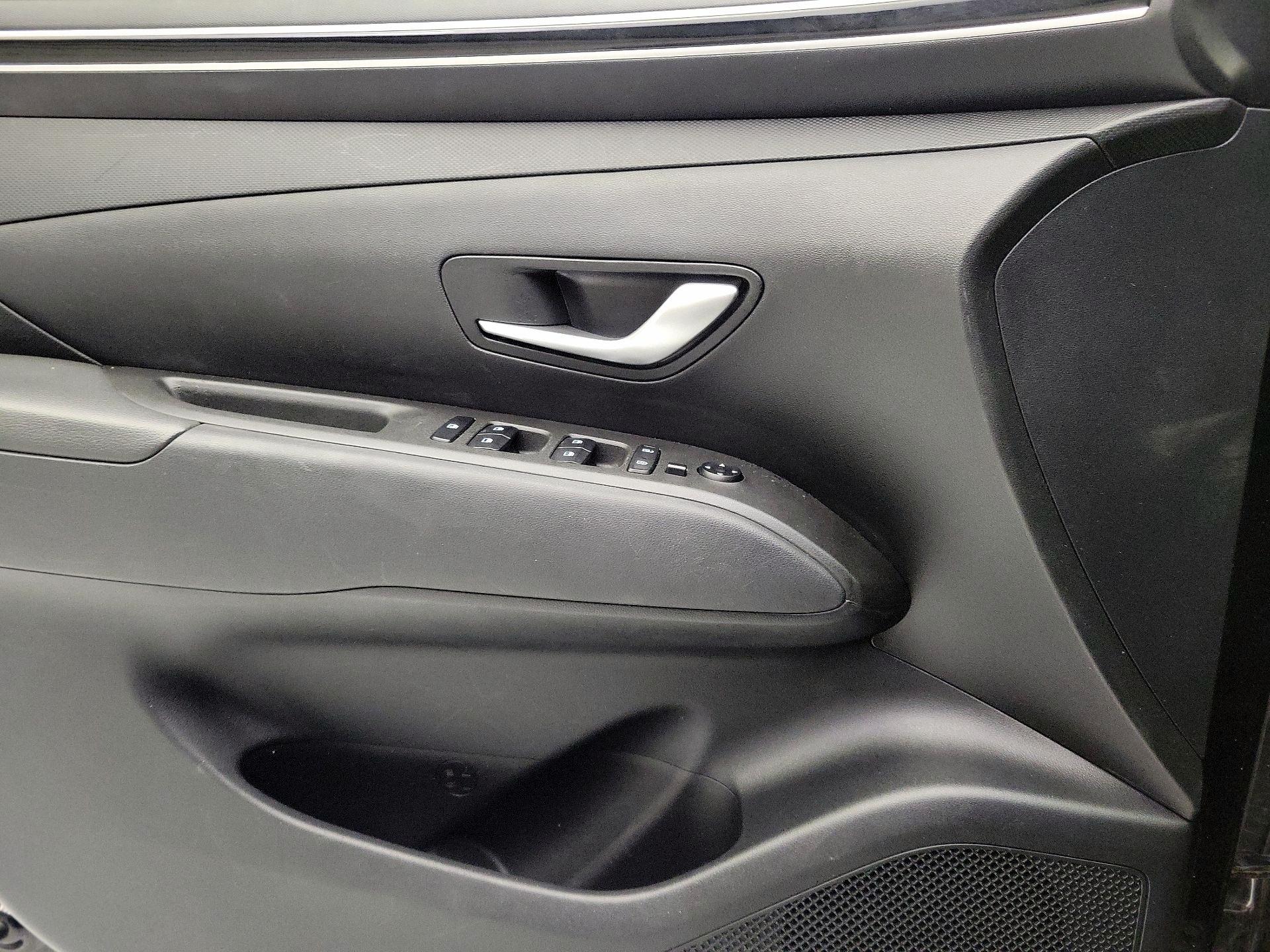 Thumbnail: 2022 Hyundai Santa Cruz - 12