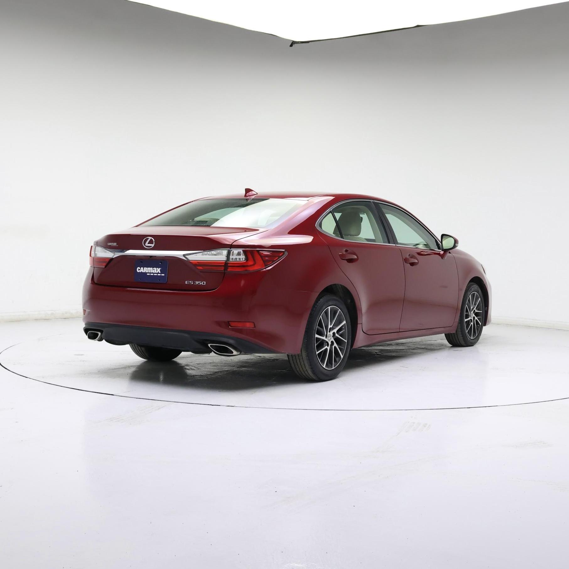 Thumbnail: 2016 Lexus ES - 8