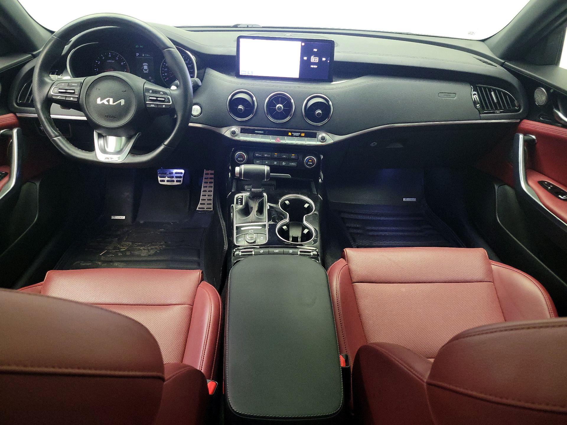 Thumbnail: 2023 Kia Stinger - 9