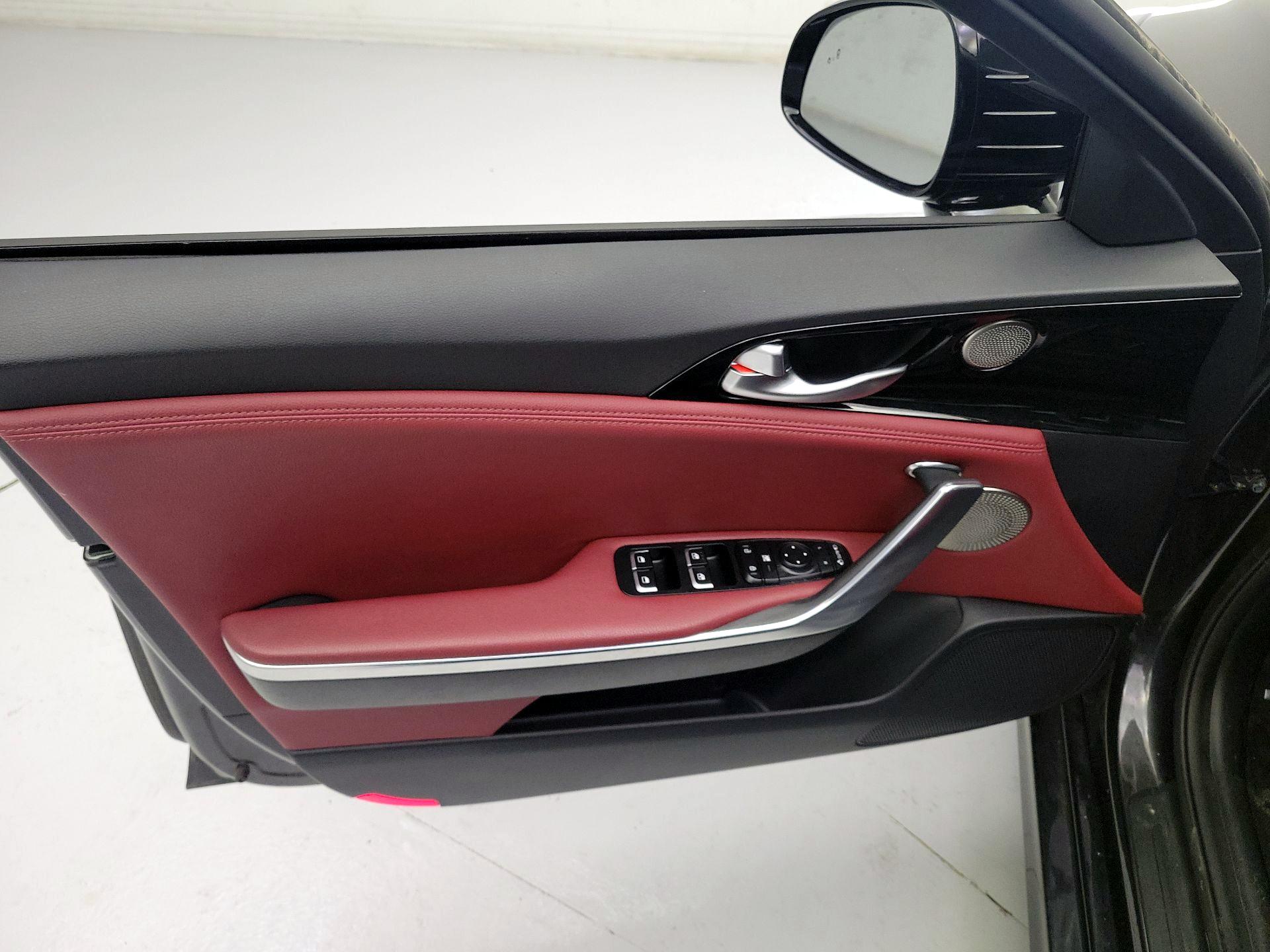 Thumbnail: 2023 Kia Stinger - 12