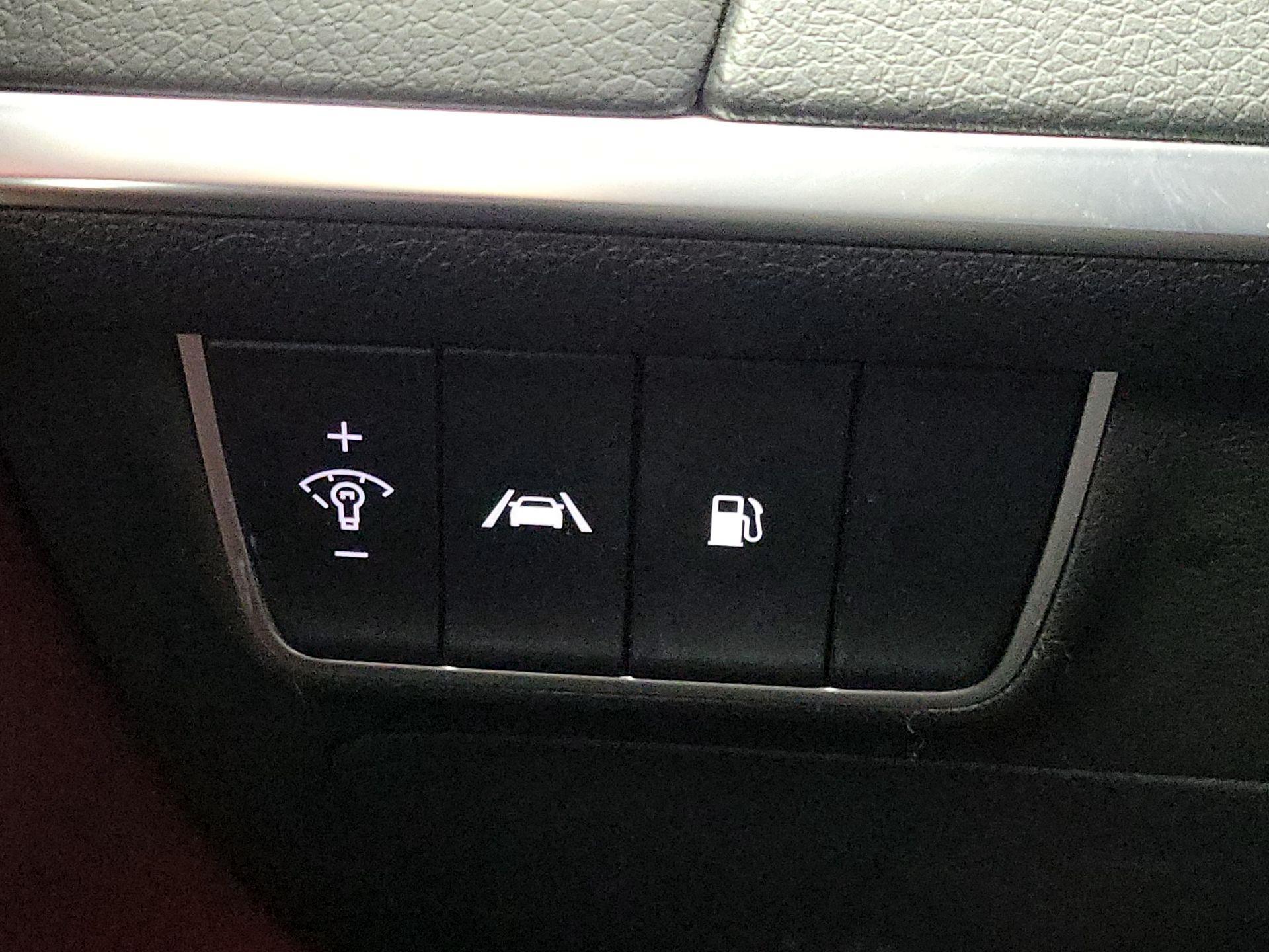 Thumbnail: 2023 Kia Stinger - 13