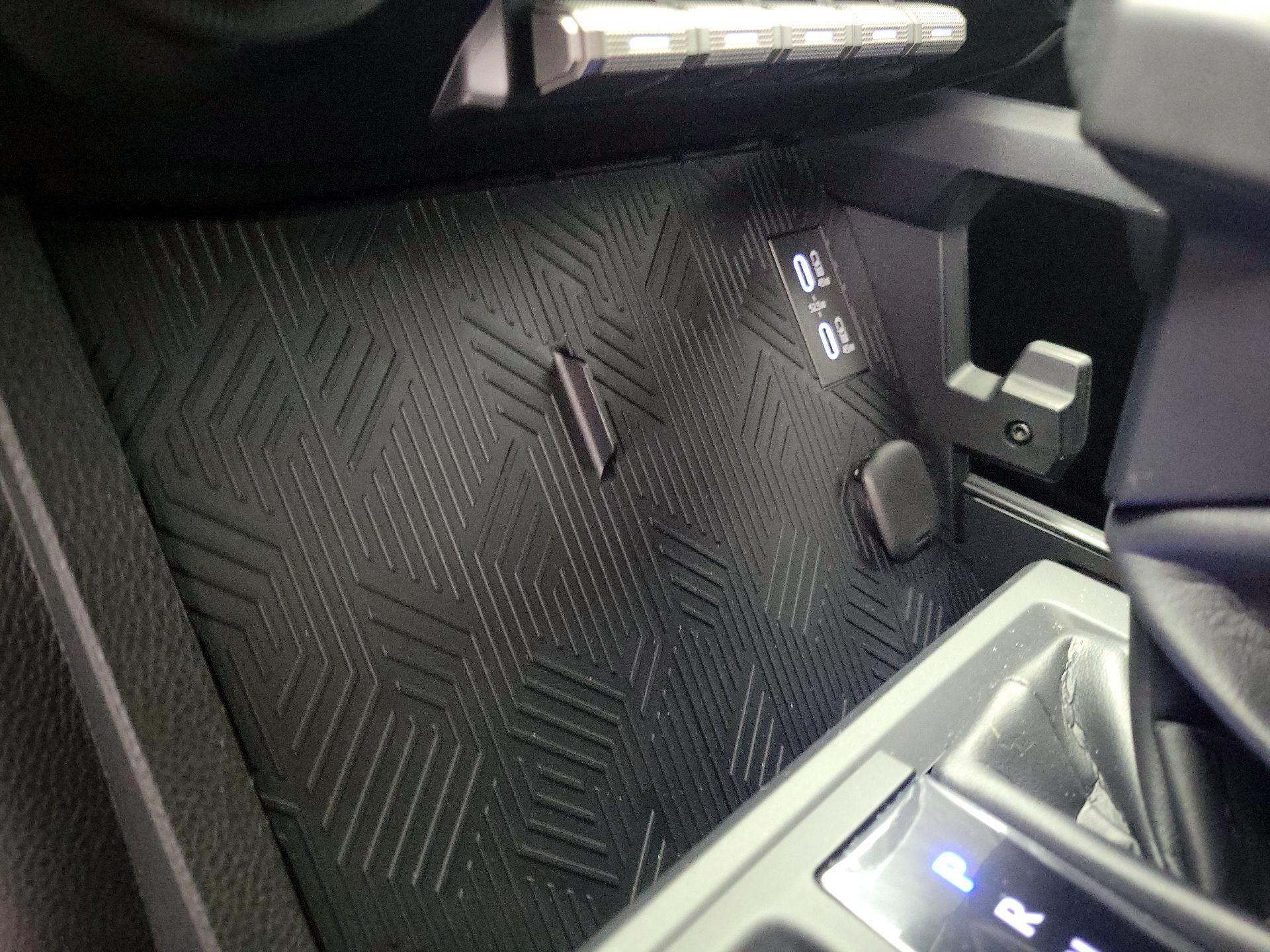 Thumbnail: 2025 Toyota Tacoma - 18