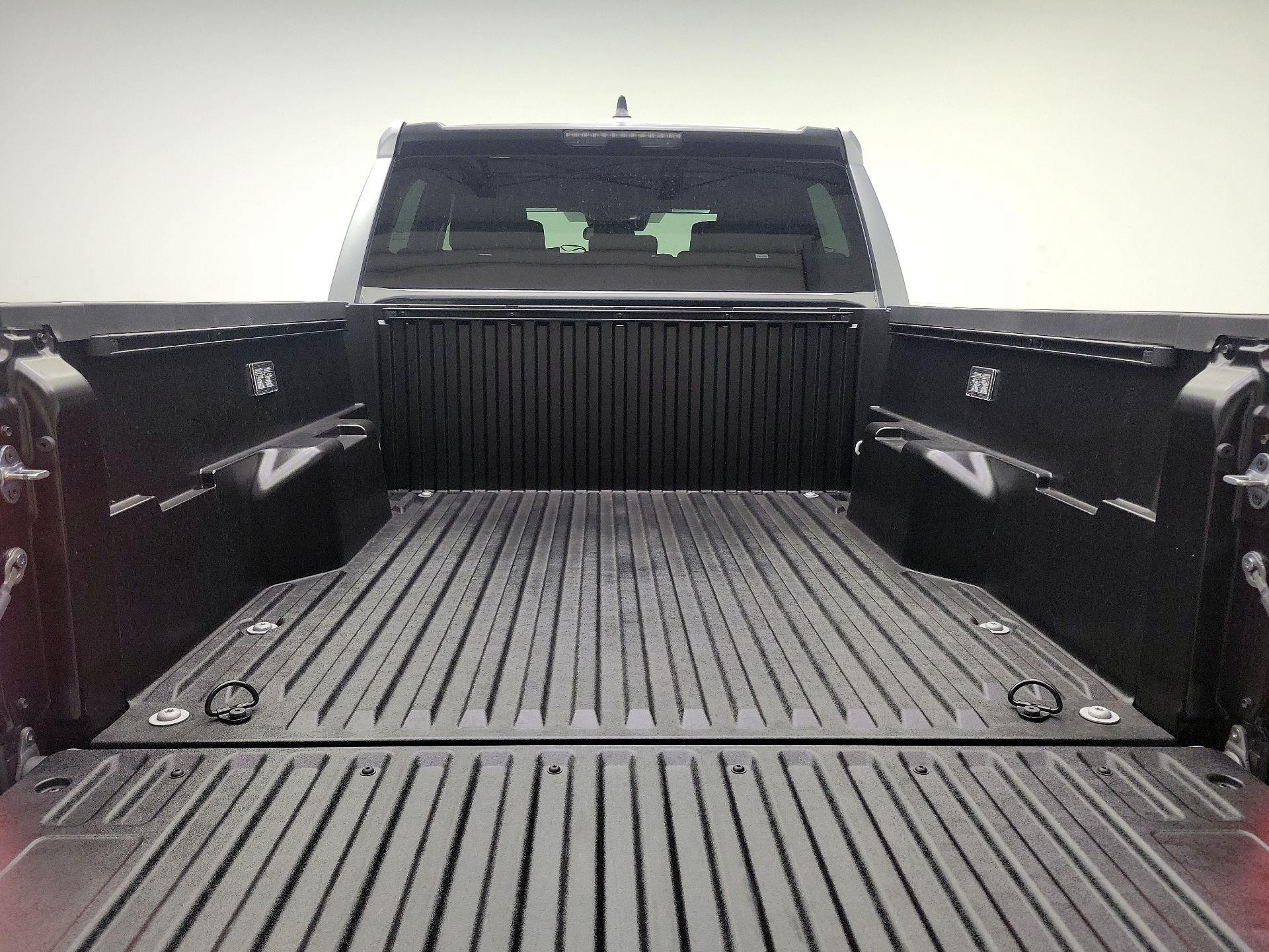 Thumbnail: 2025 Toyota Tacoma - 20