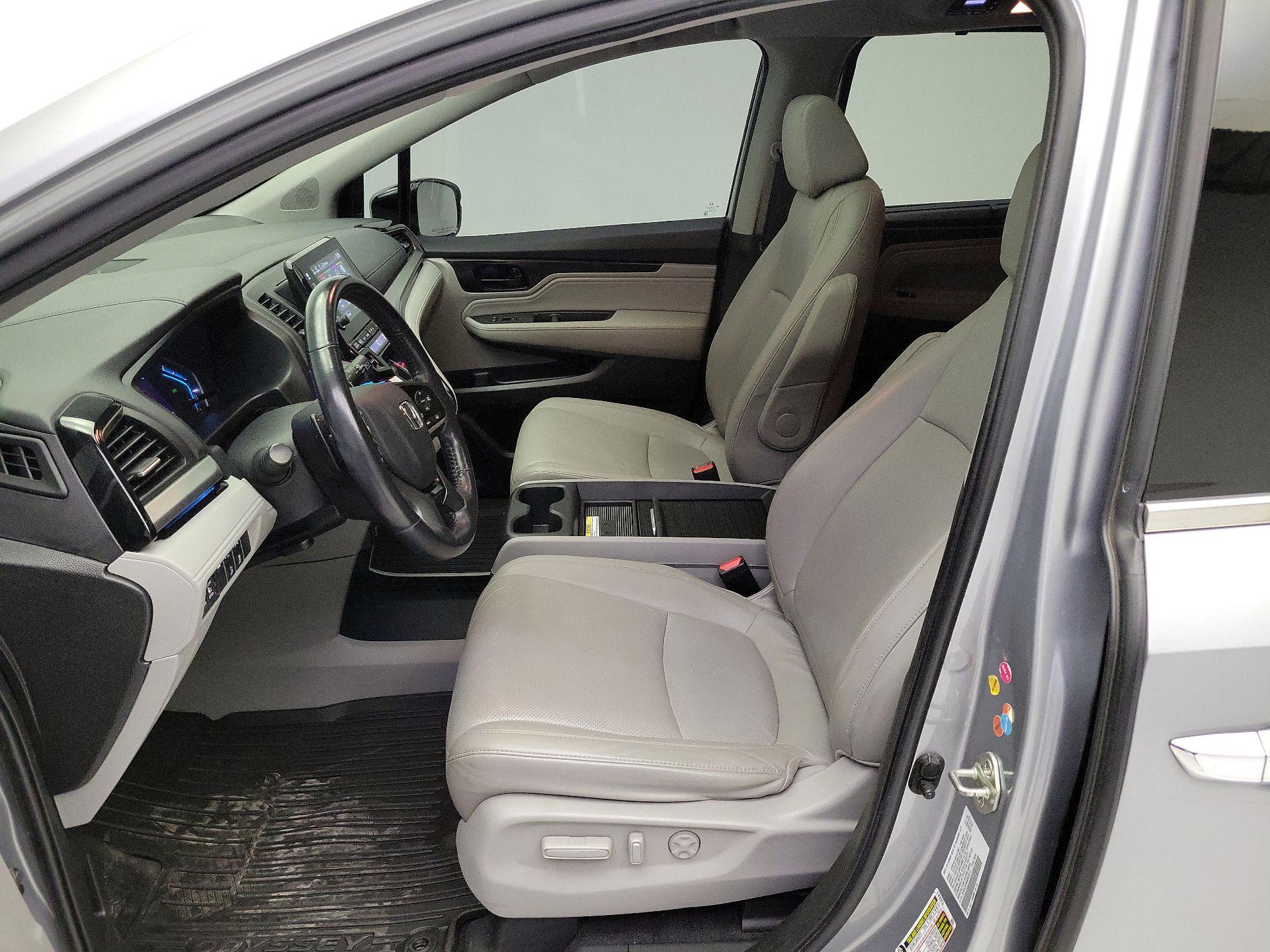 Thumbnail: 2019 Honda Odyssey - 11