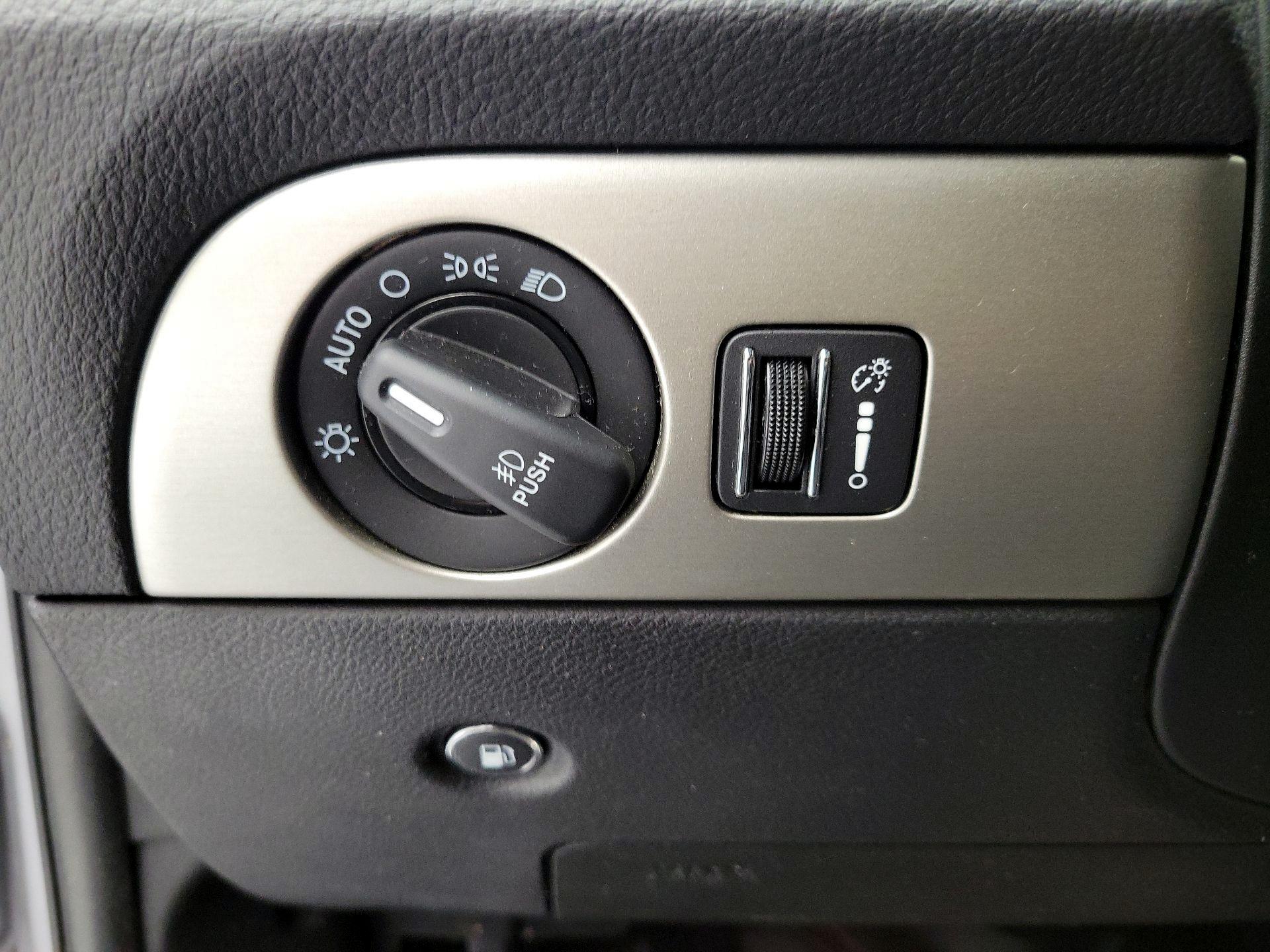 Thumbnail: 2019 Dodge Durango - 13