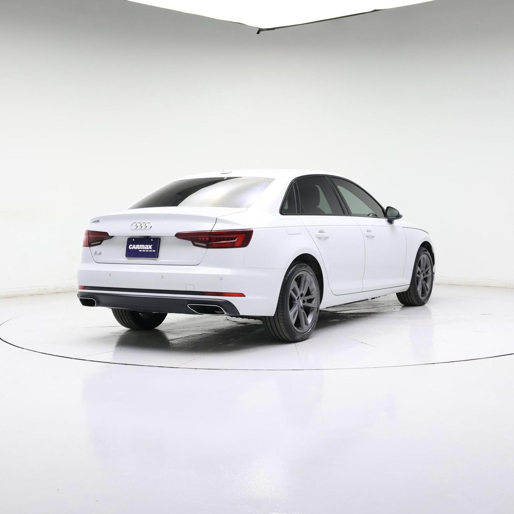 Thumbnail: 2019 Audi A4 - 4