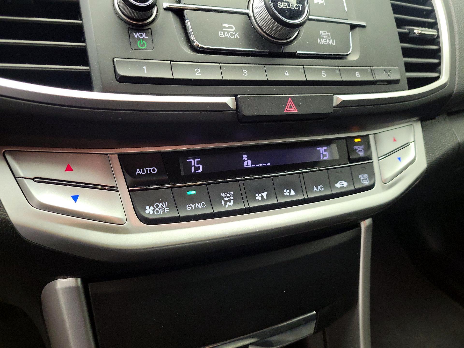 Thumbnail: 2015 Honda Accord - 16