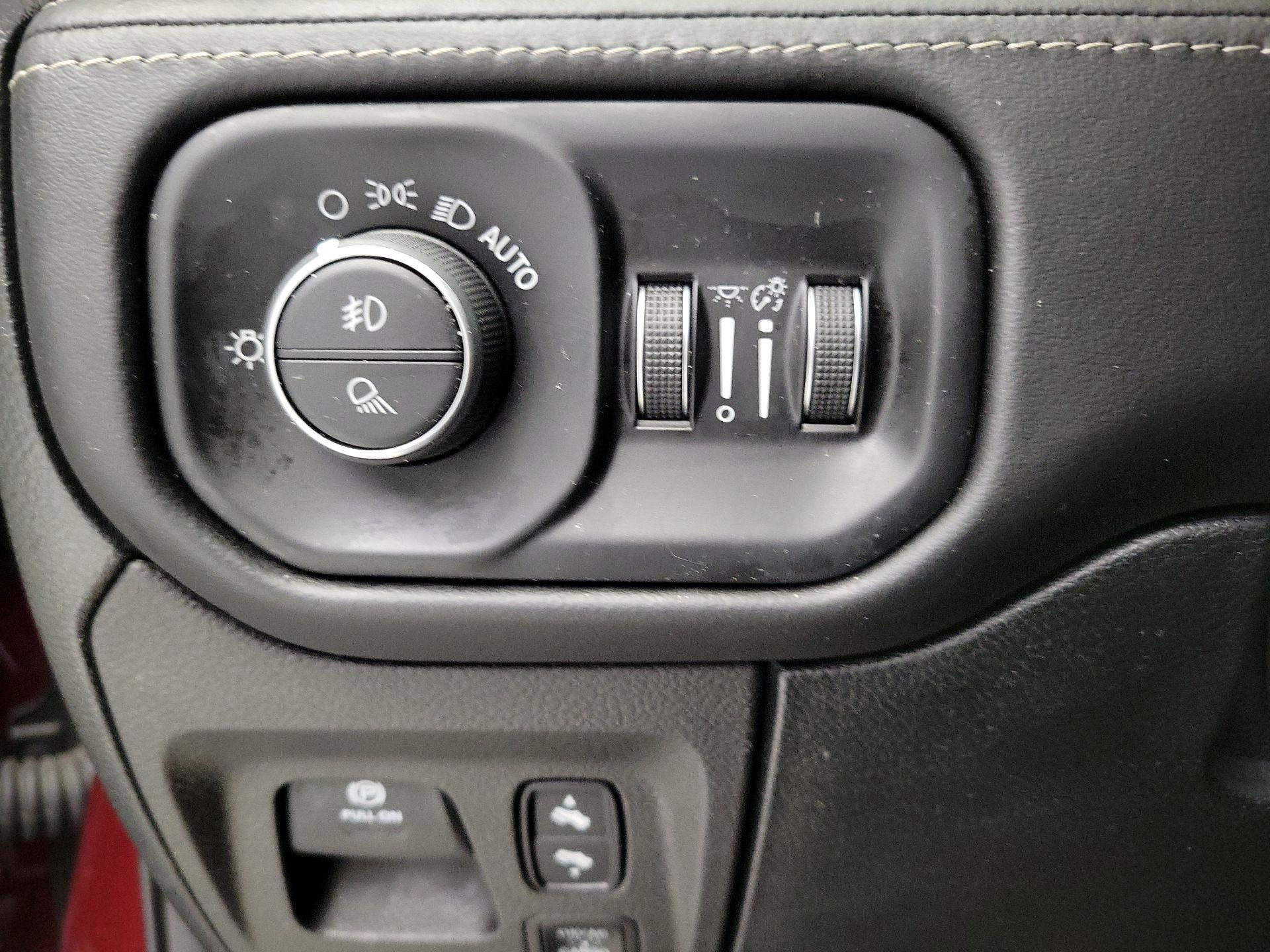 Thumbnail: 2020 RAM 1500 - 13