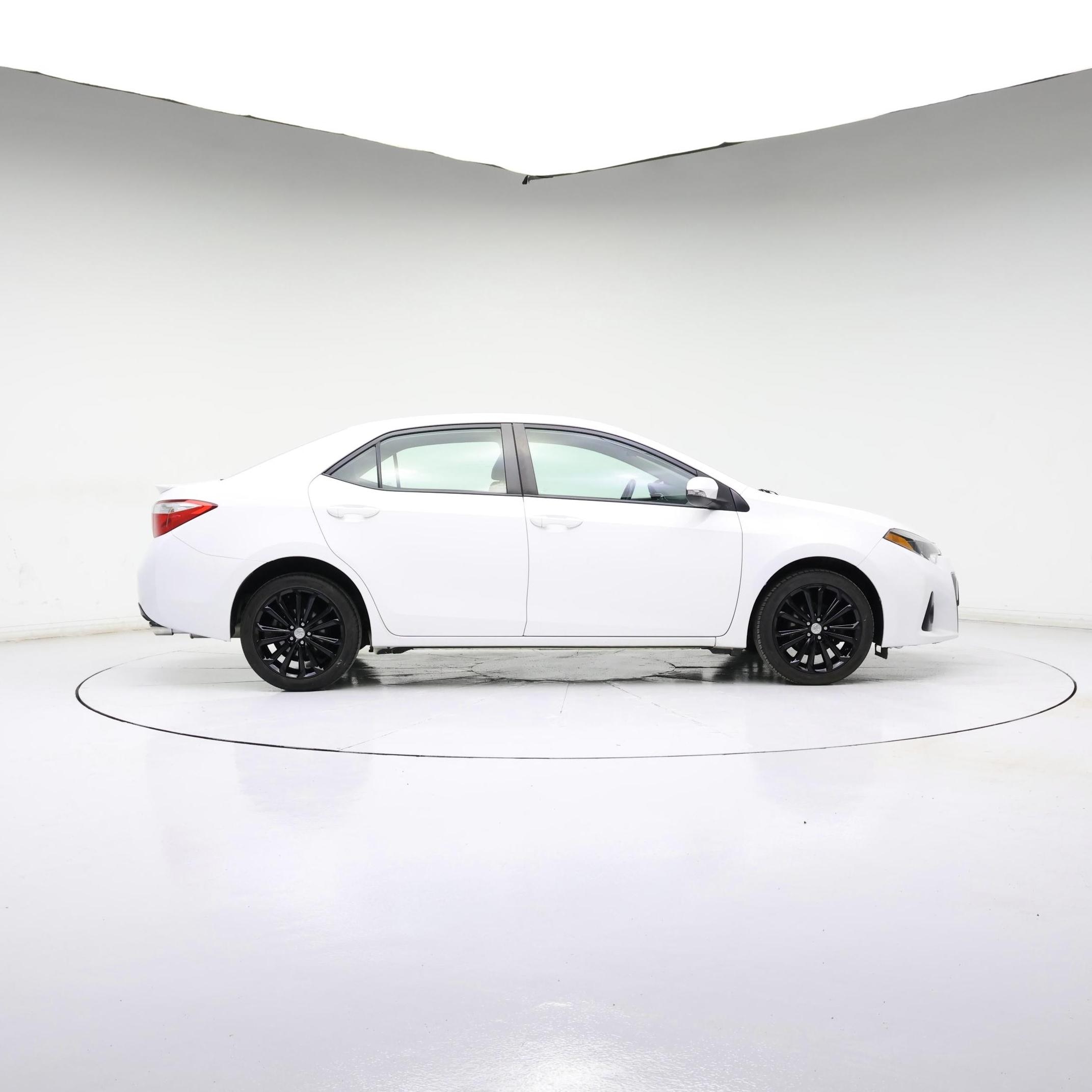 Thumbnail: 2016 Toyota Corolla - 3