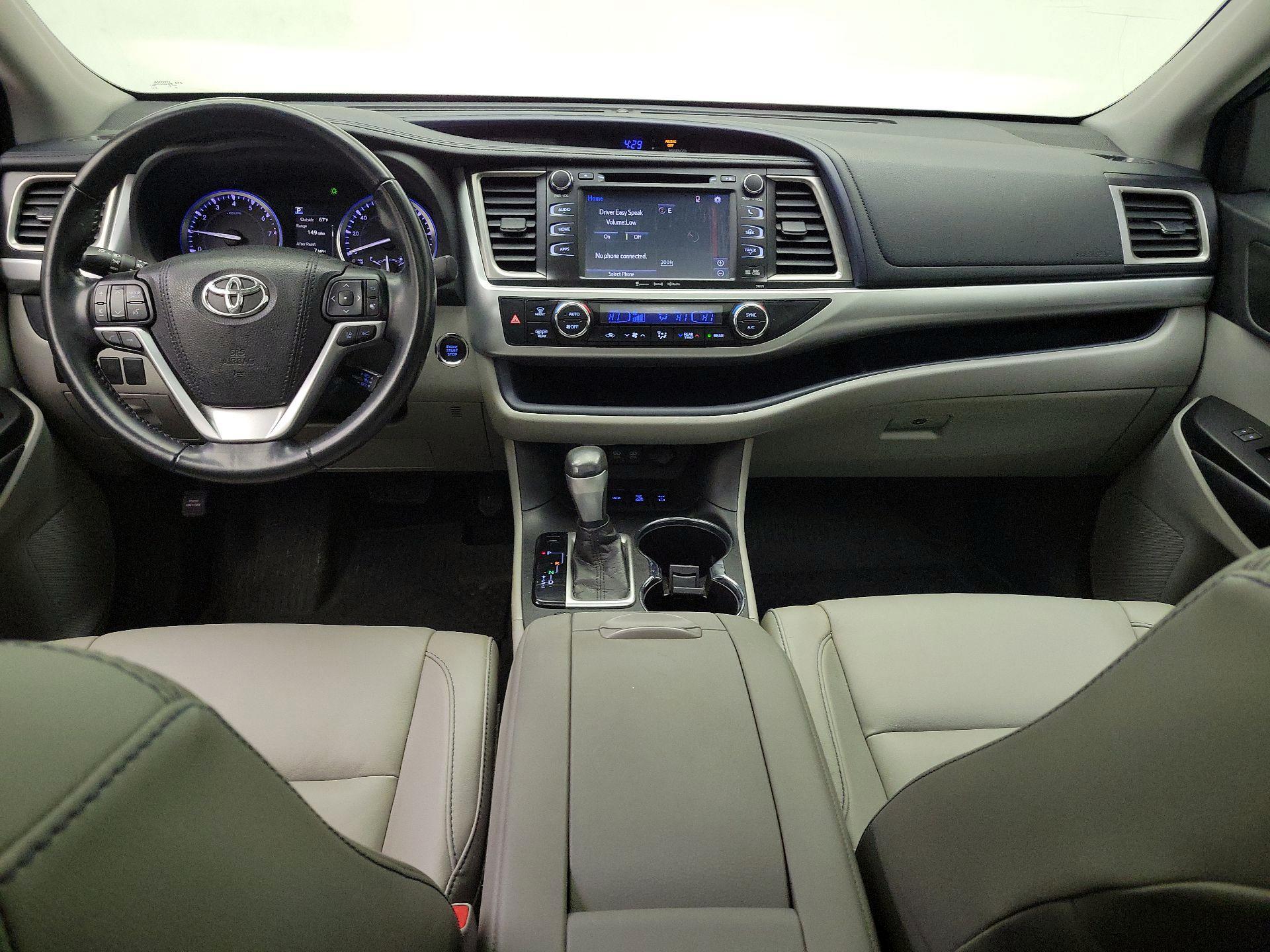 Thumbnail: 2018 Toyota Highlander - 9