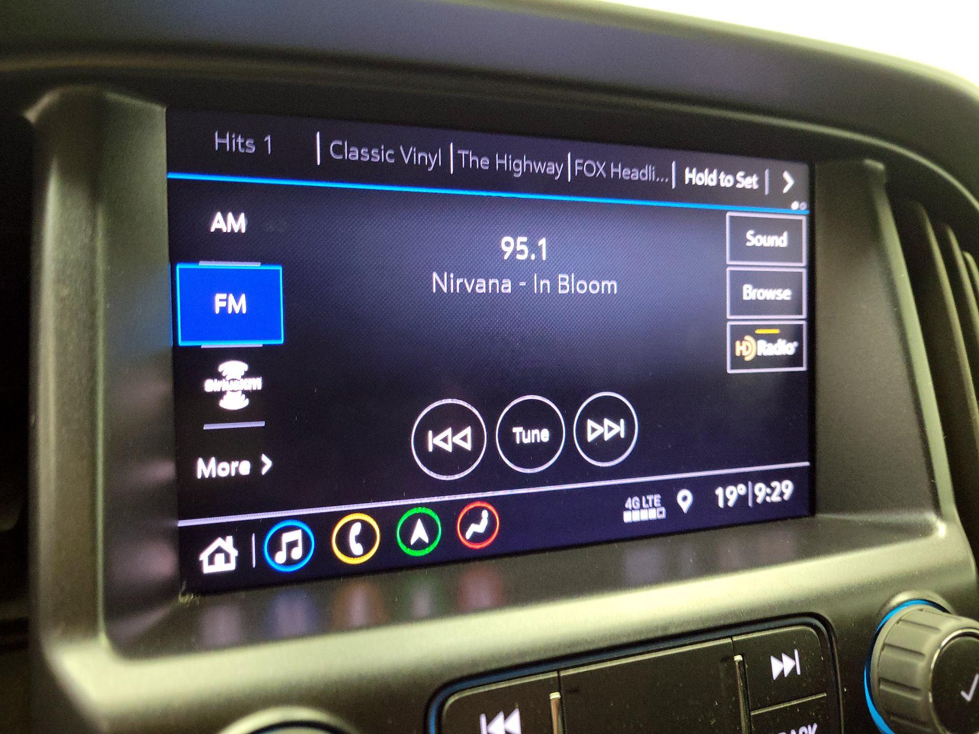 Thumbnail: 2022 Chevrolet Colorado - 14