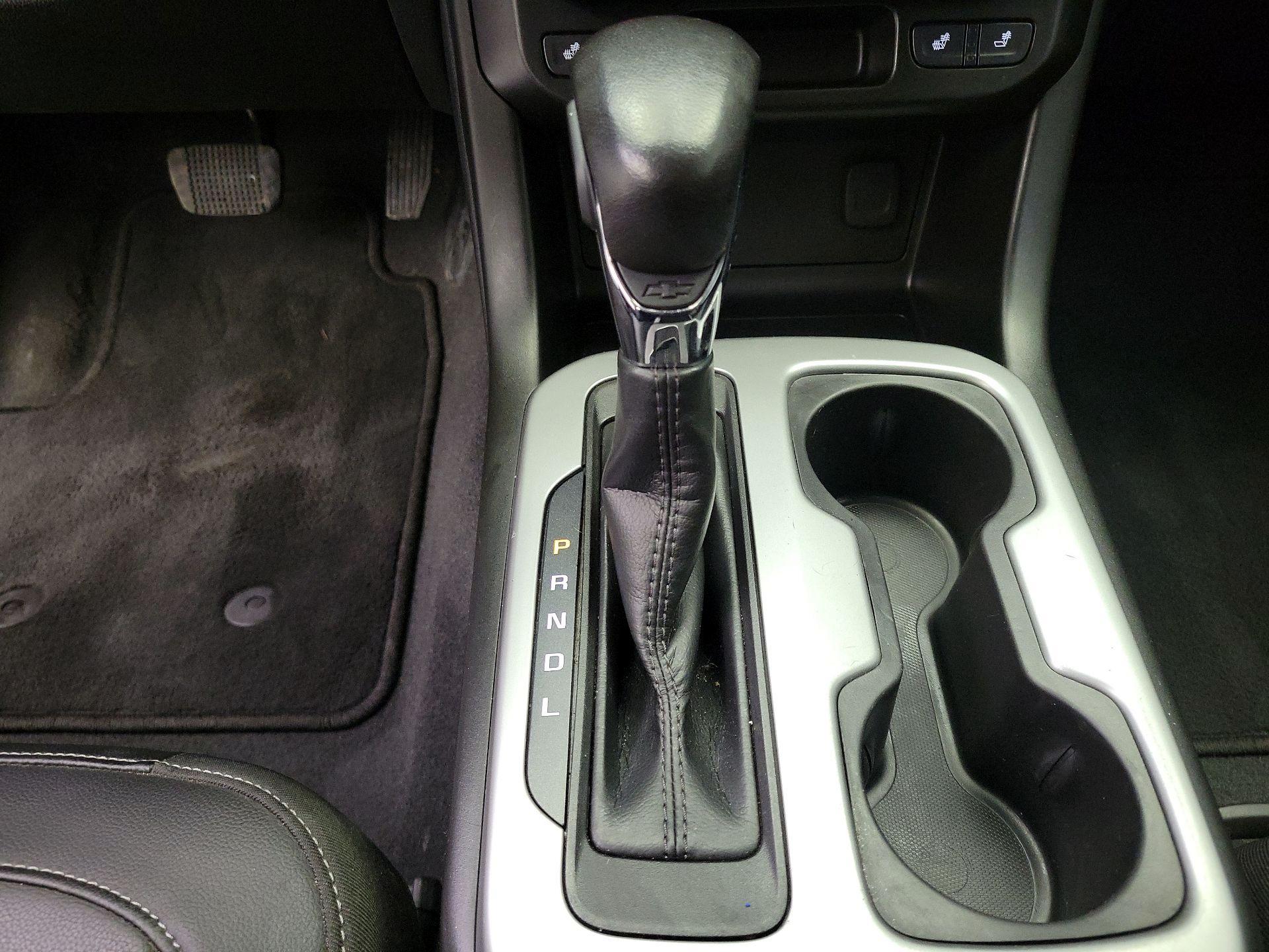 Thumbnail: 2022 Chevrolet Colorado - 16