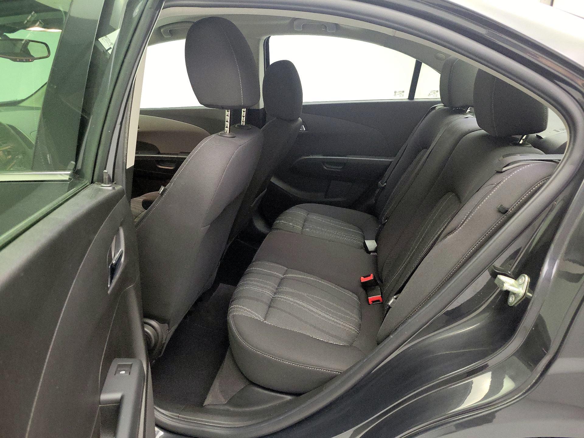 Thumbnail: 2015 Chevrolet Sonic - 18