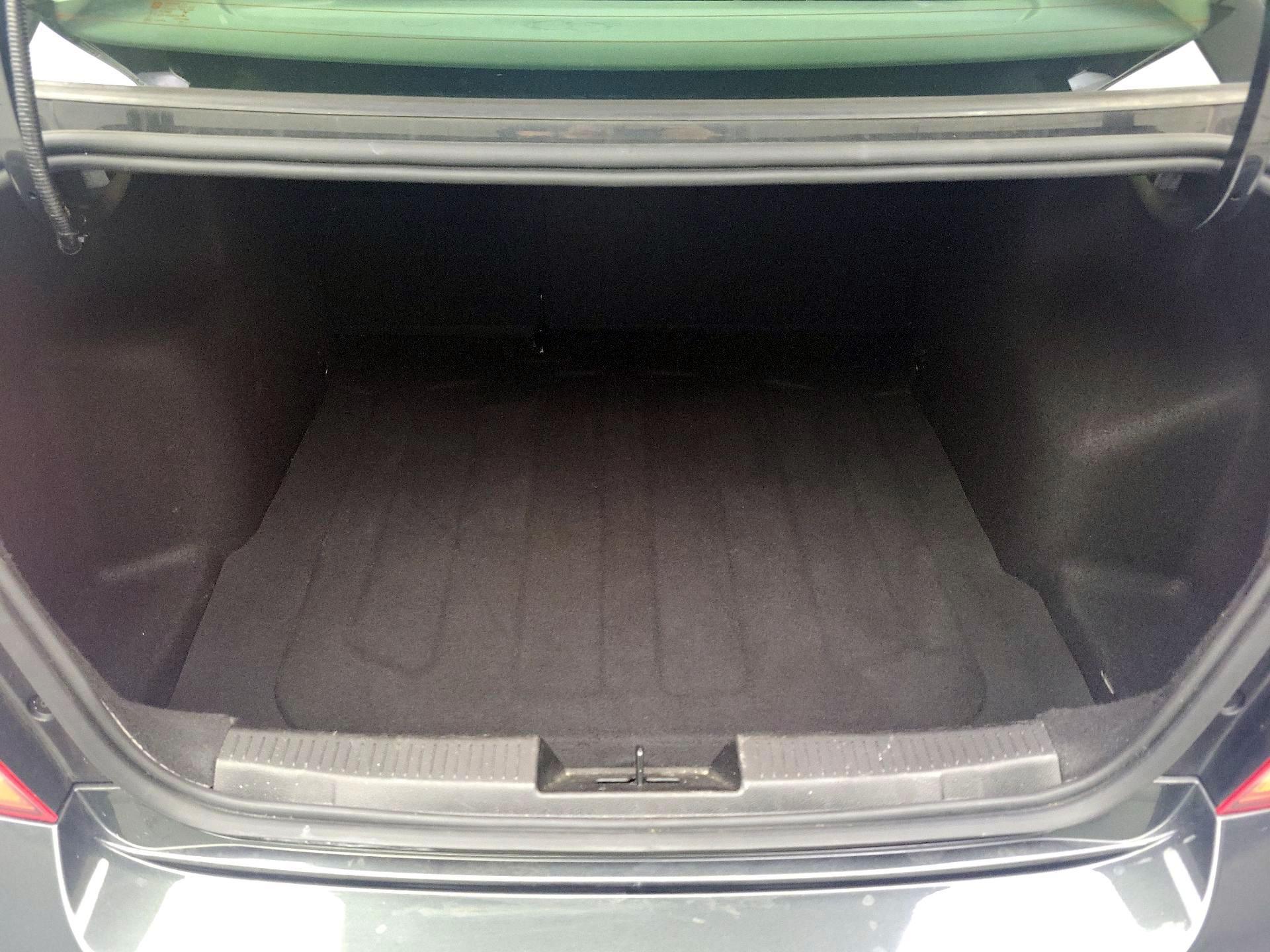 Thumbnail: 2015 Chevrolet Sonic - 19