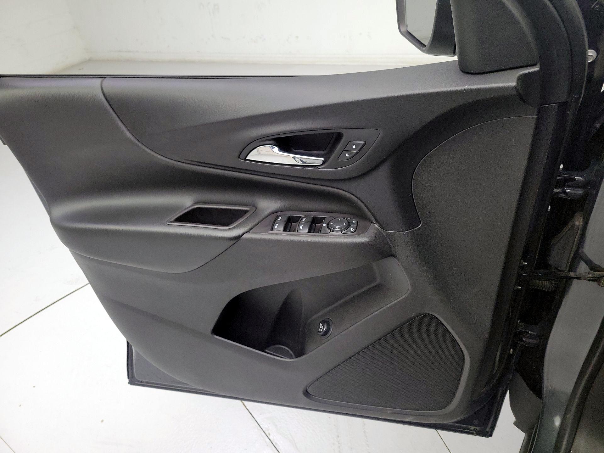 Thumbnail: 2021 Chevrolet Equinox - 12