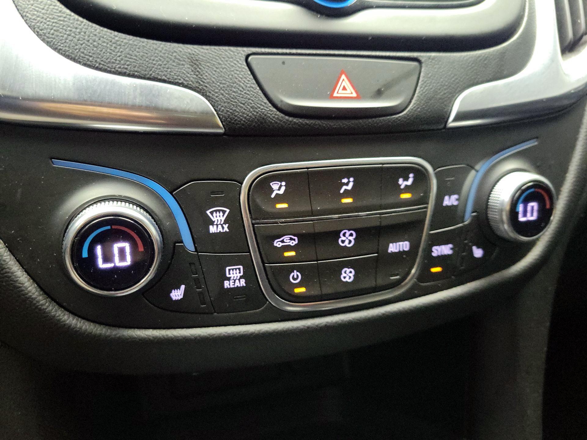 Thumbnail: 2021 Chevrolet Equinox - 16