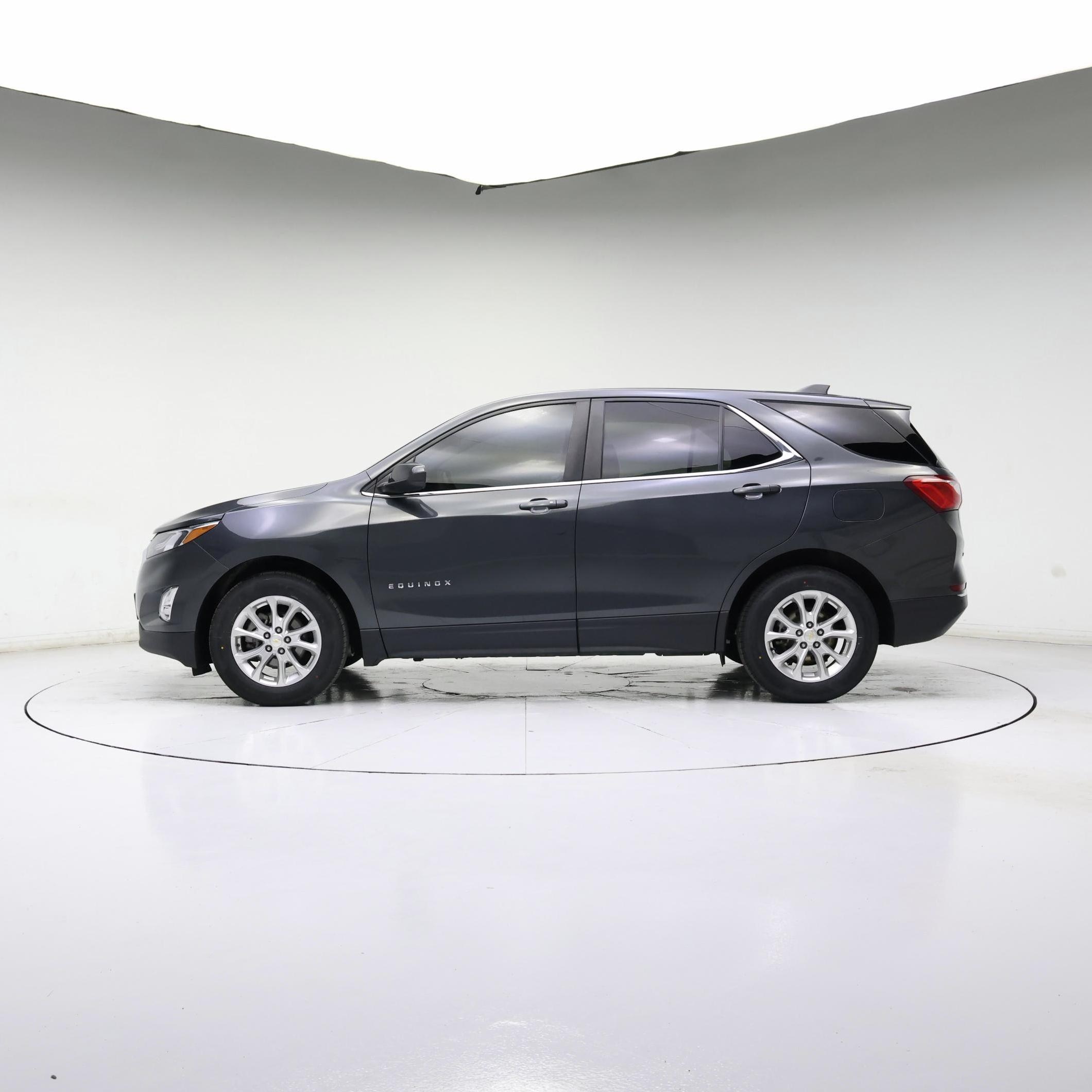 Thumbnail: 2021 Chevrolet Equinox - 3