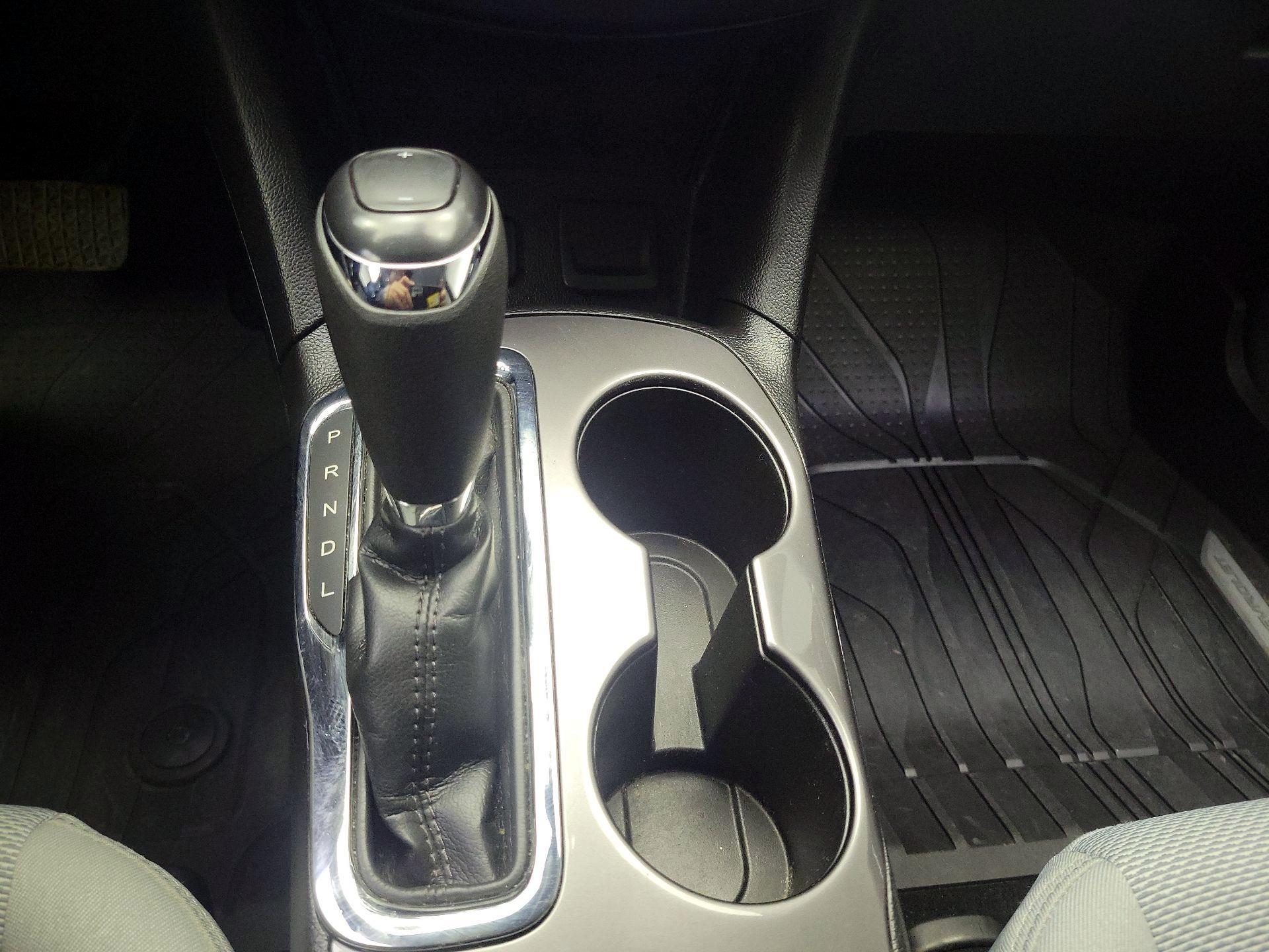 Thumbnail: 2019 Chevrolet Cruze - 17