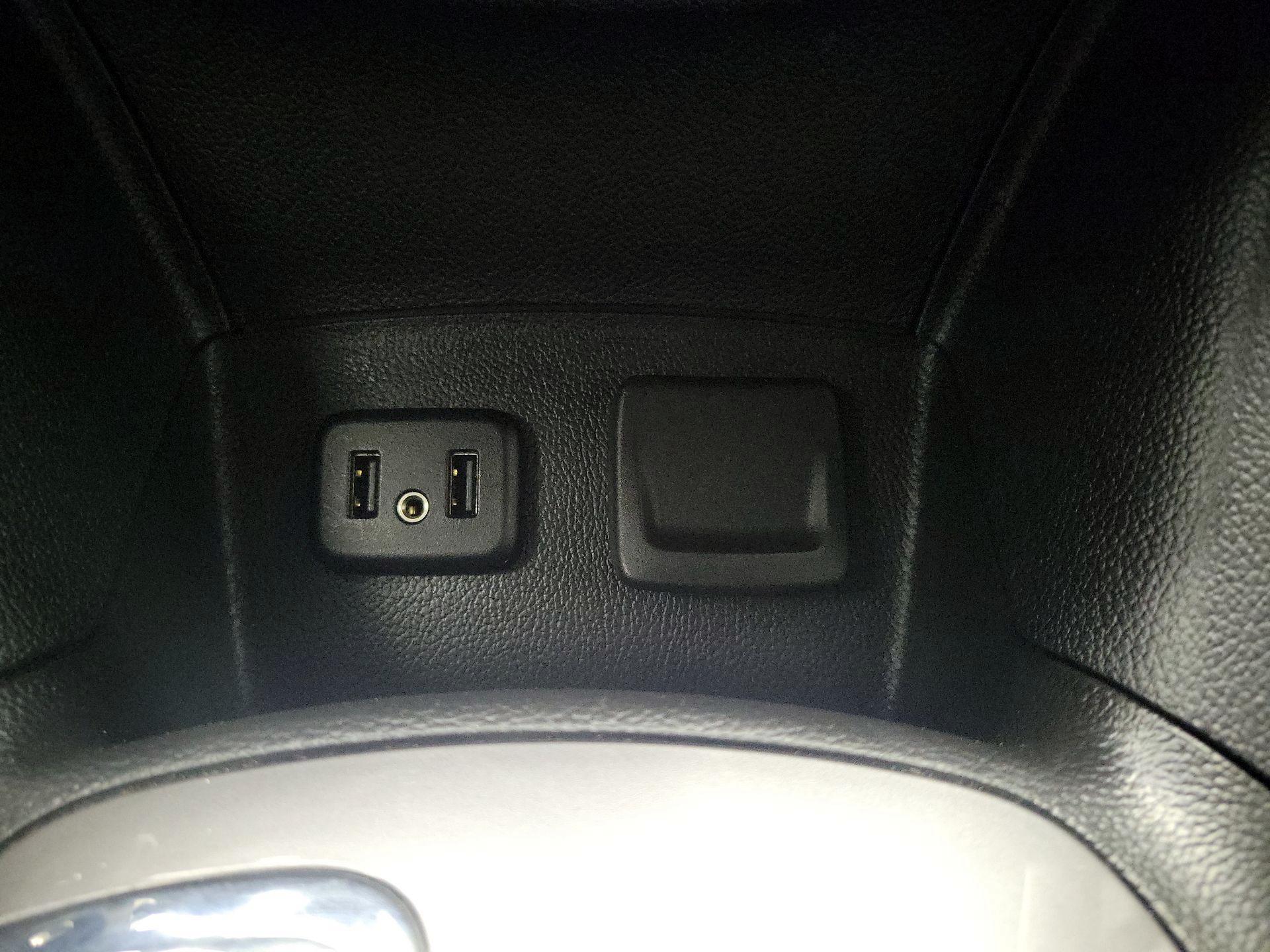 Thumbnail: 2019 Chevrolet Cruze - 18