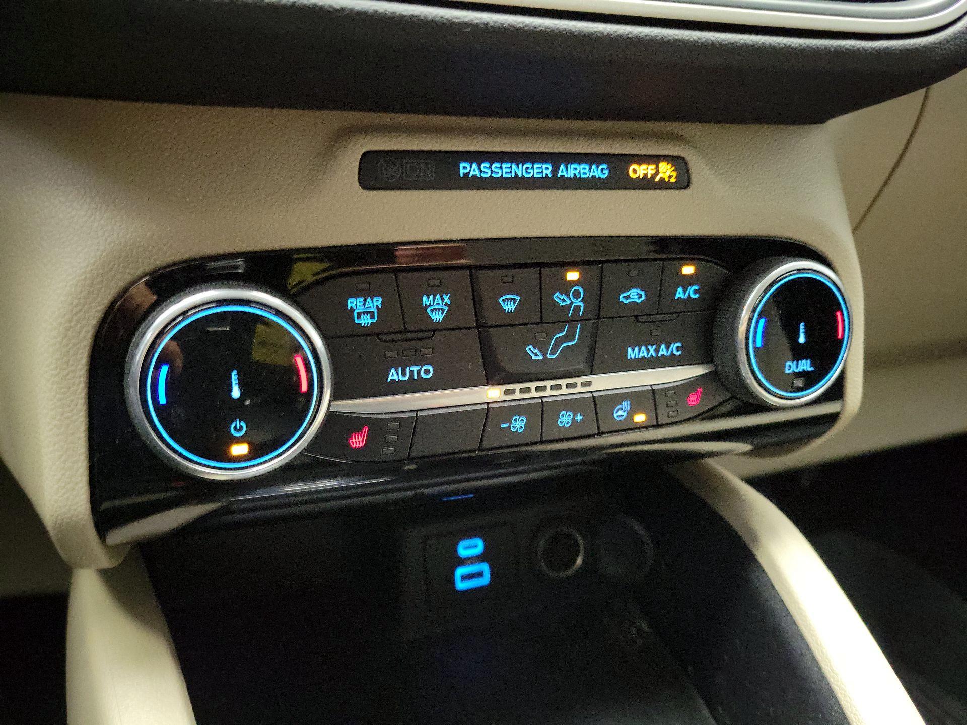 Thumbnail: 2022 Ford Escape - 17