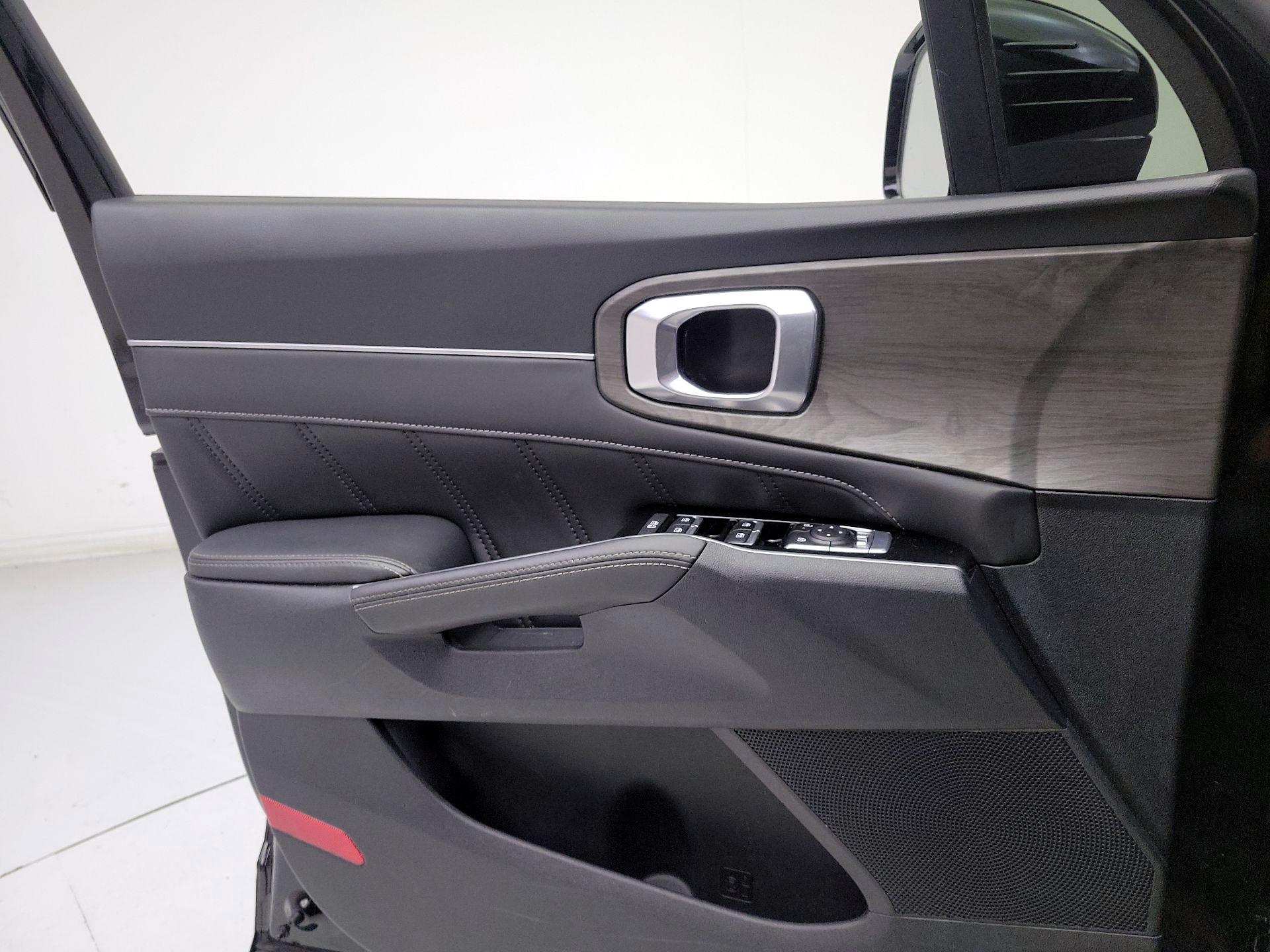 Thumbnail: 2025 Kia Sorento - 12