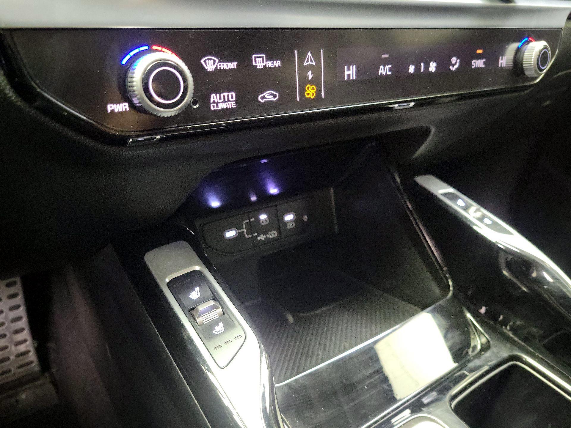 Thumbnail: 2025 Kia Sorento - 17