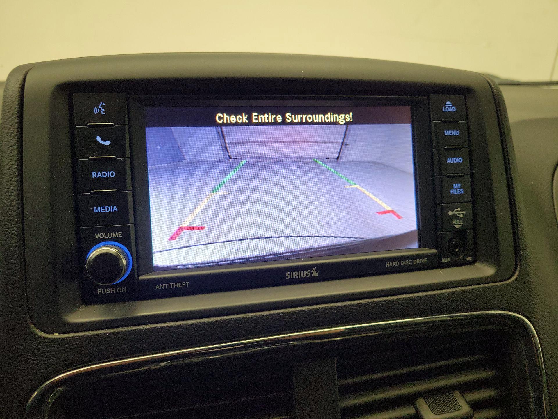 Thumbnail: 2016 Dodge Grand Caravan - 14