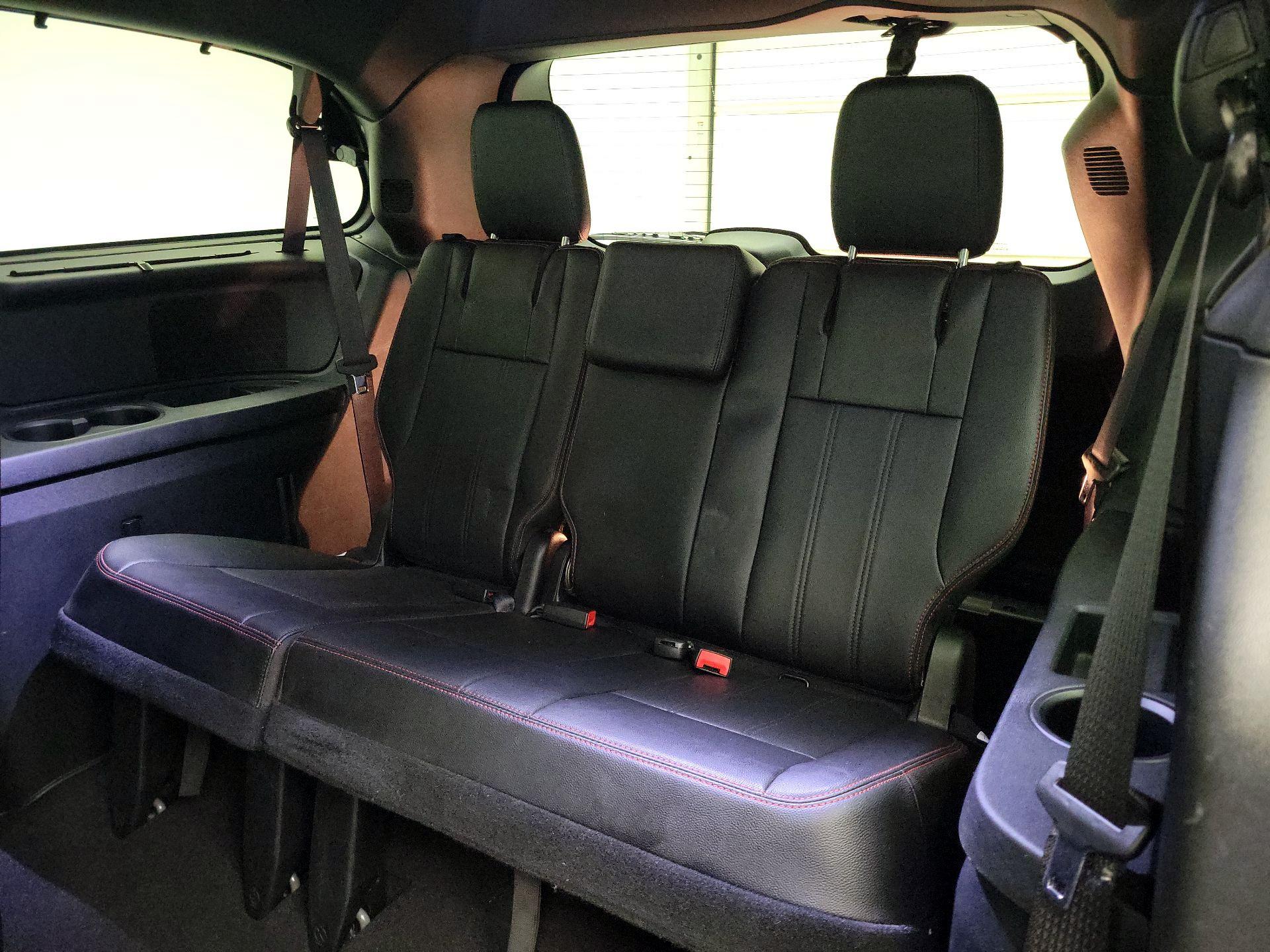 Thumbnail: 2016 Dodge Grand Caravan - 20