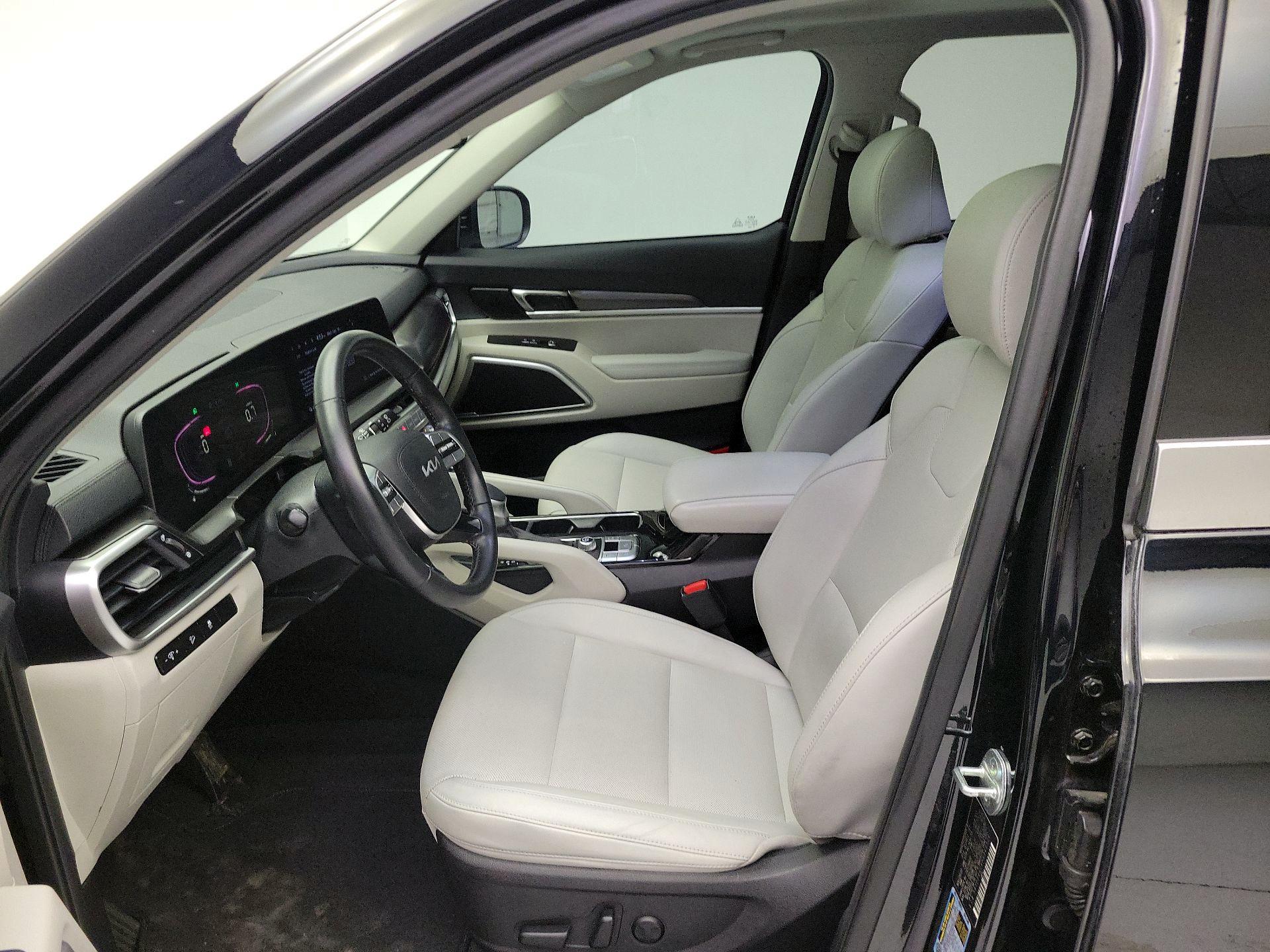 Thumbnail: 2023 Kia Telluride - 11