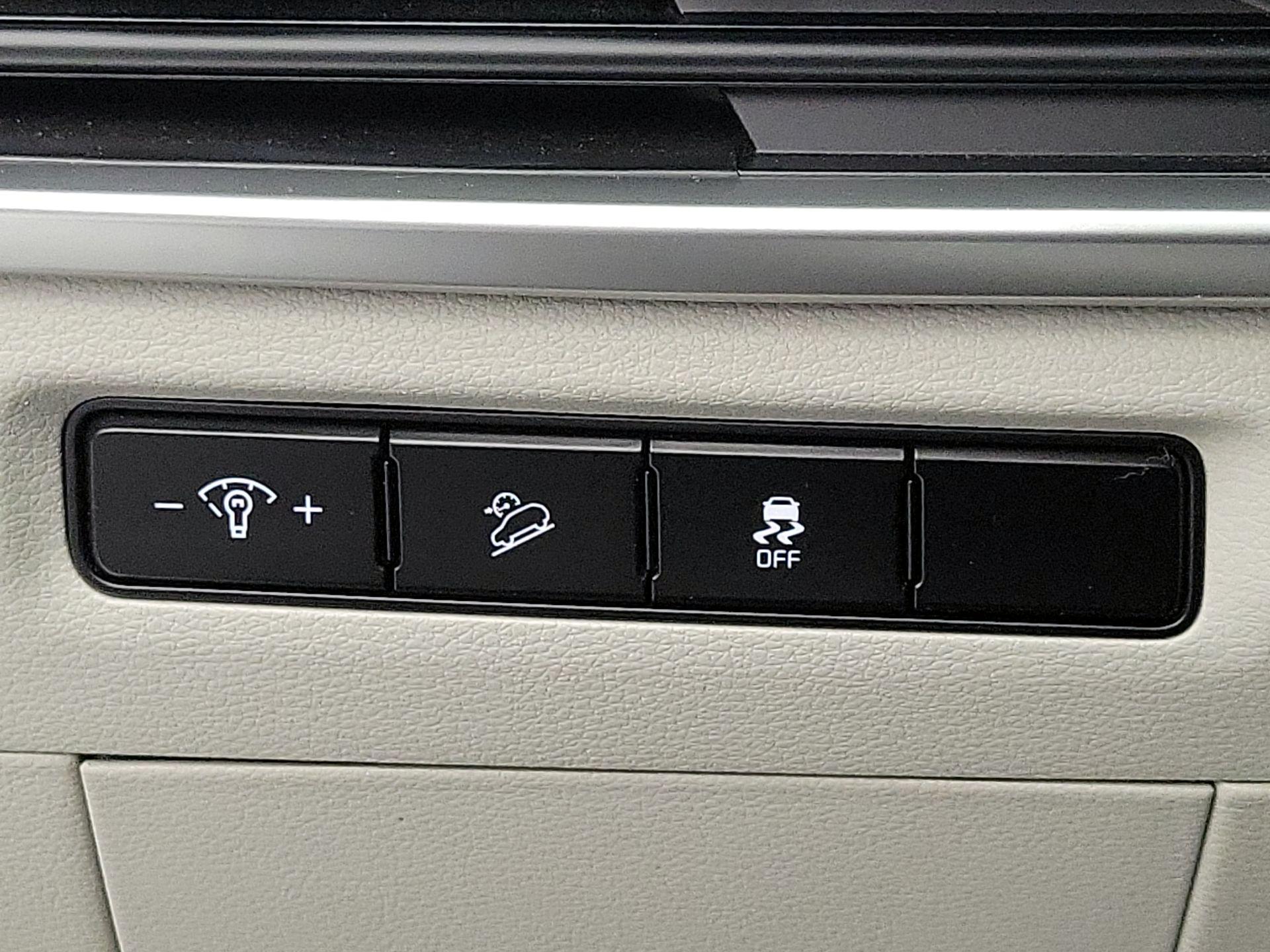 Thumbnail: 2023 Kia Telluride - 13