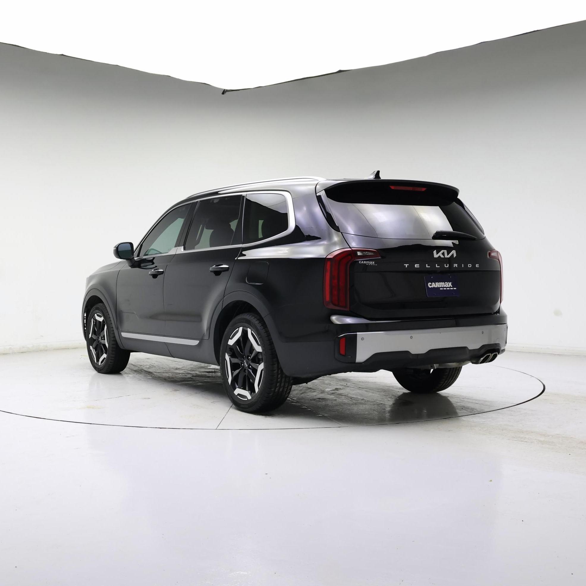 Thumbnail: 2023 Kia Telluride - 2