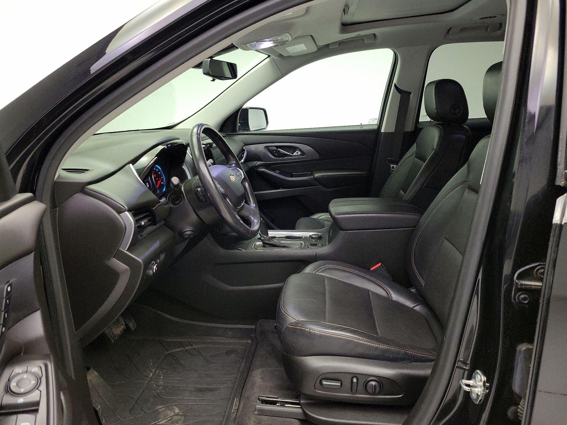 Thumbnail: 2019 Chevrolet Traverse - 11